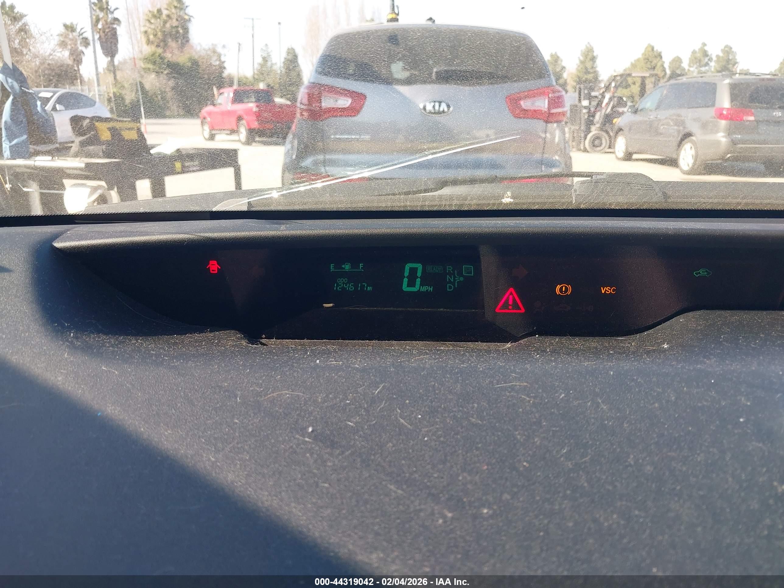 TOYOTA PRIUS image 7