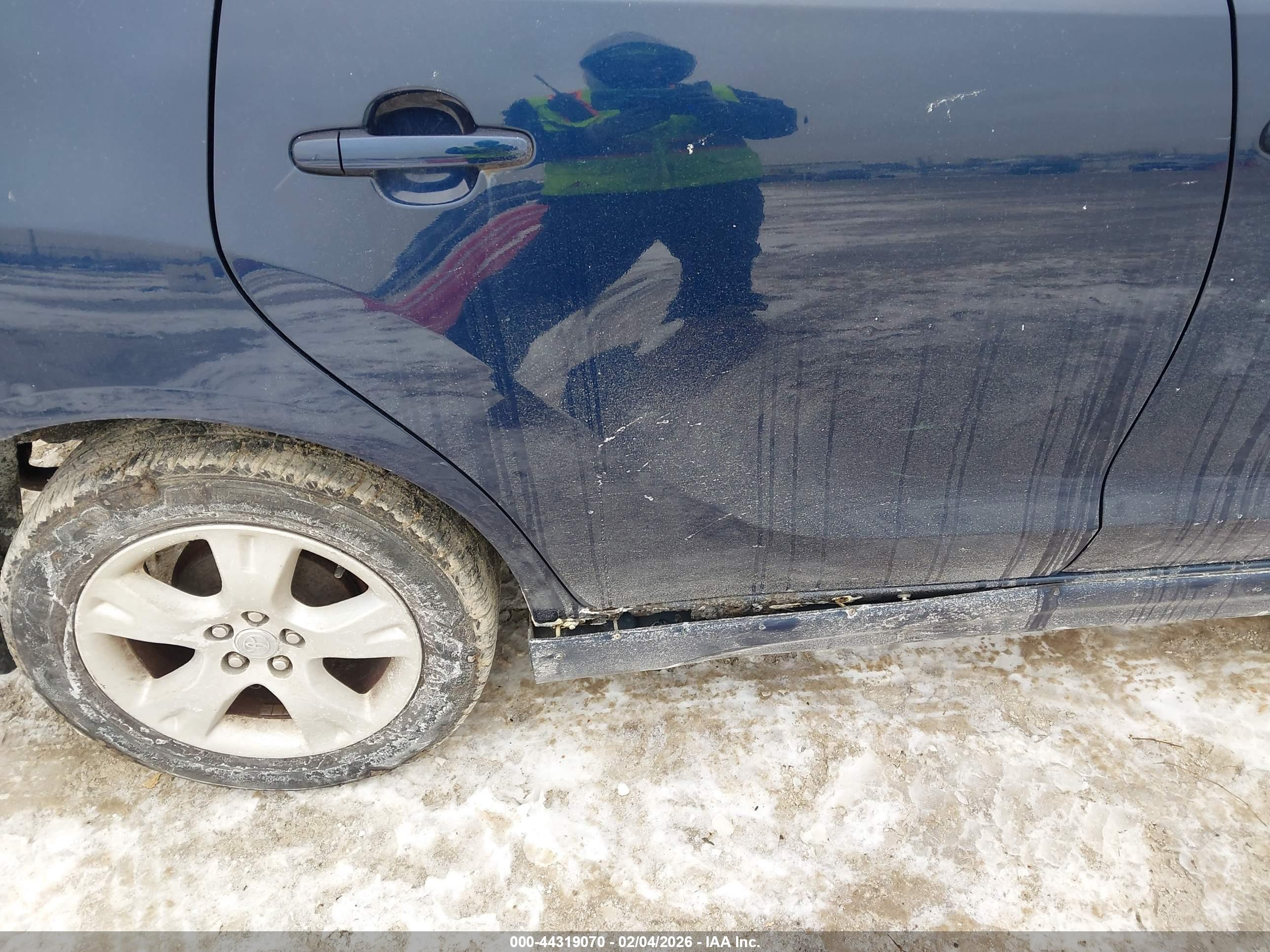 TOYOTA MATRIX image 6