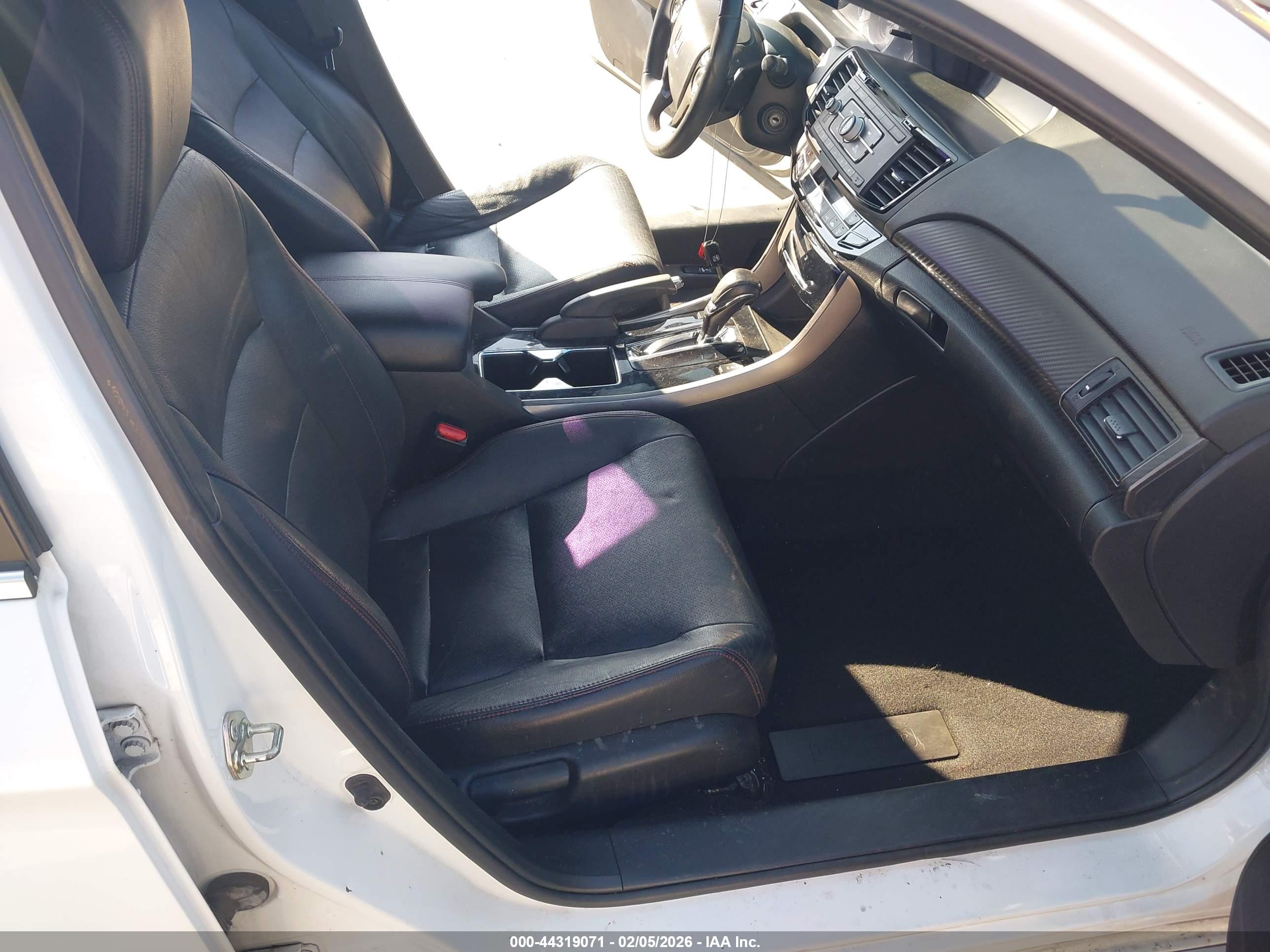 HONDA ACCORD image 5