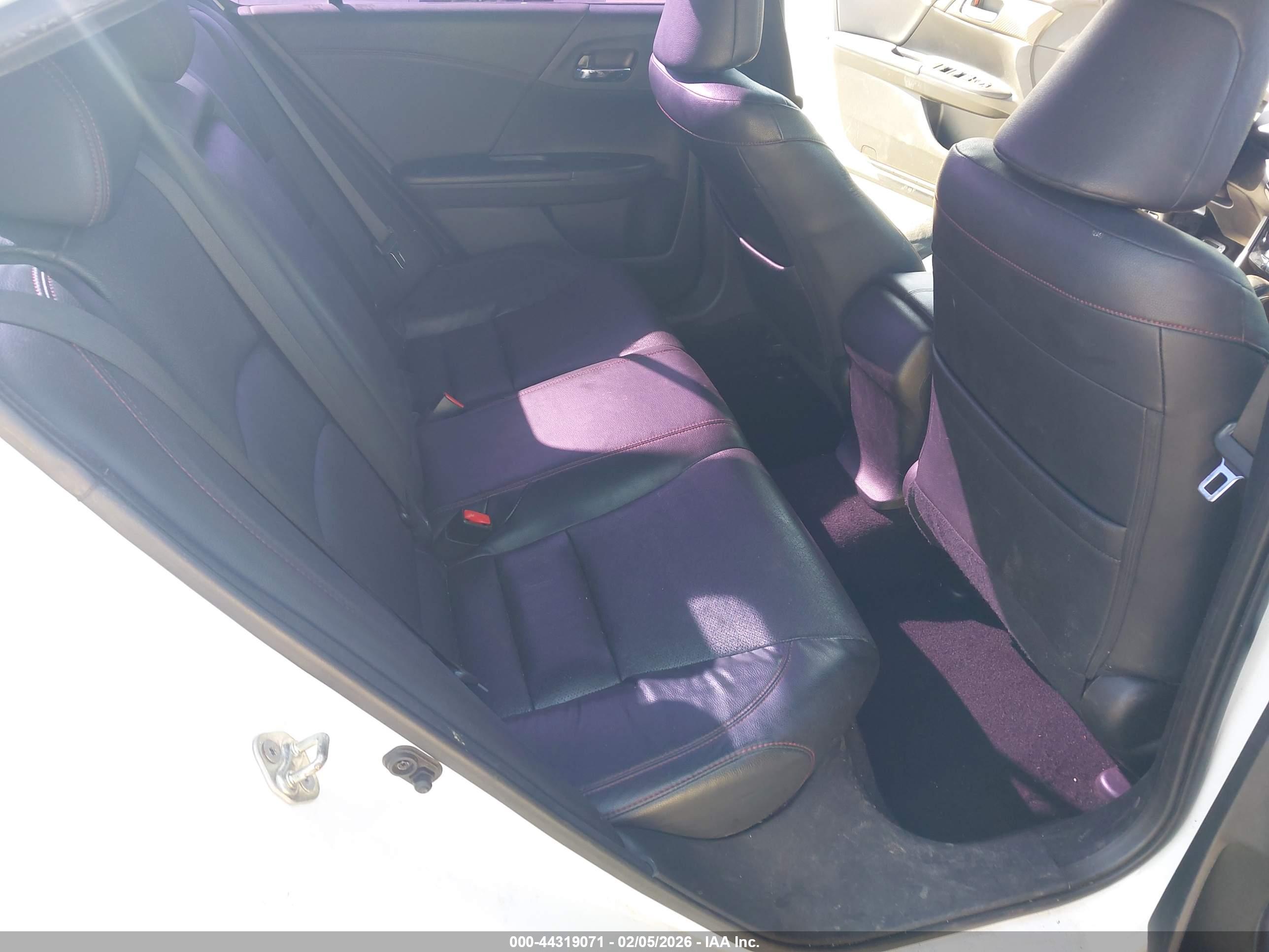 HONDA ACCORD image 8
