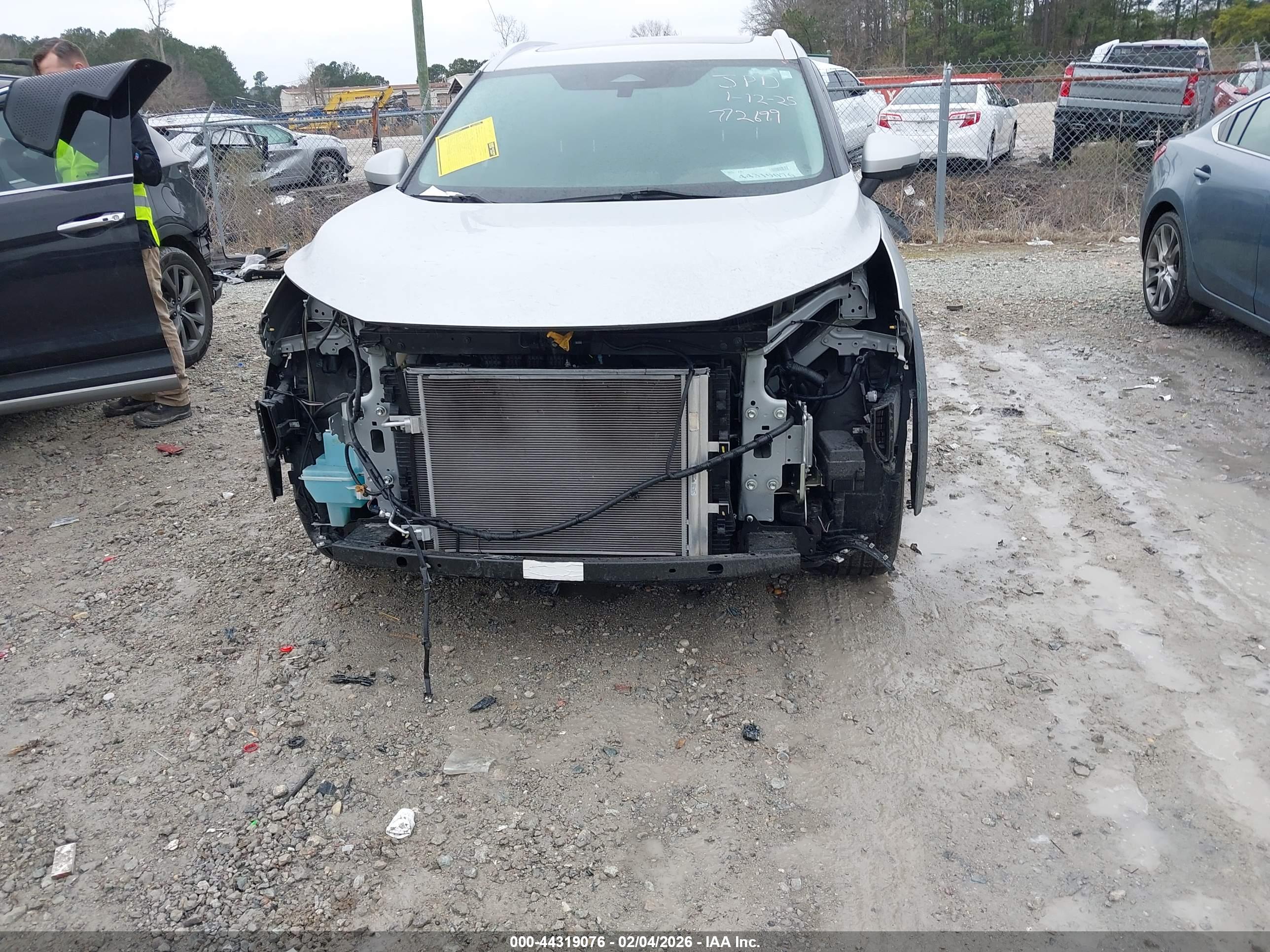 NISSAN ROGUE image 6