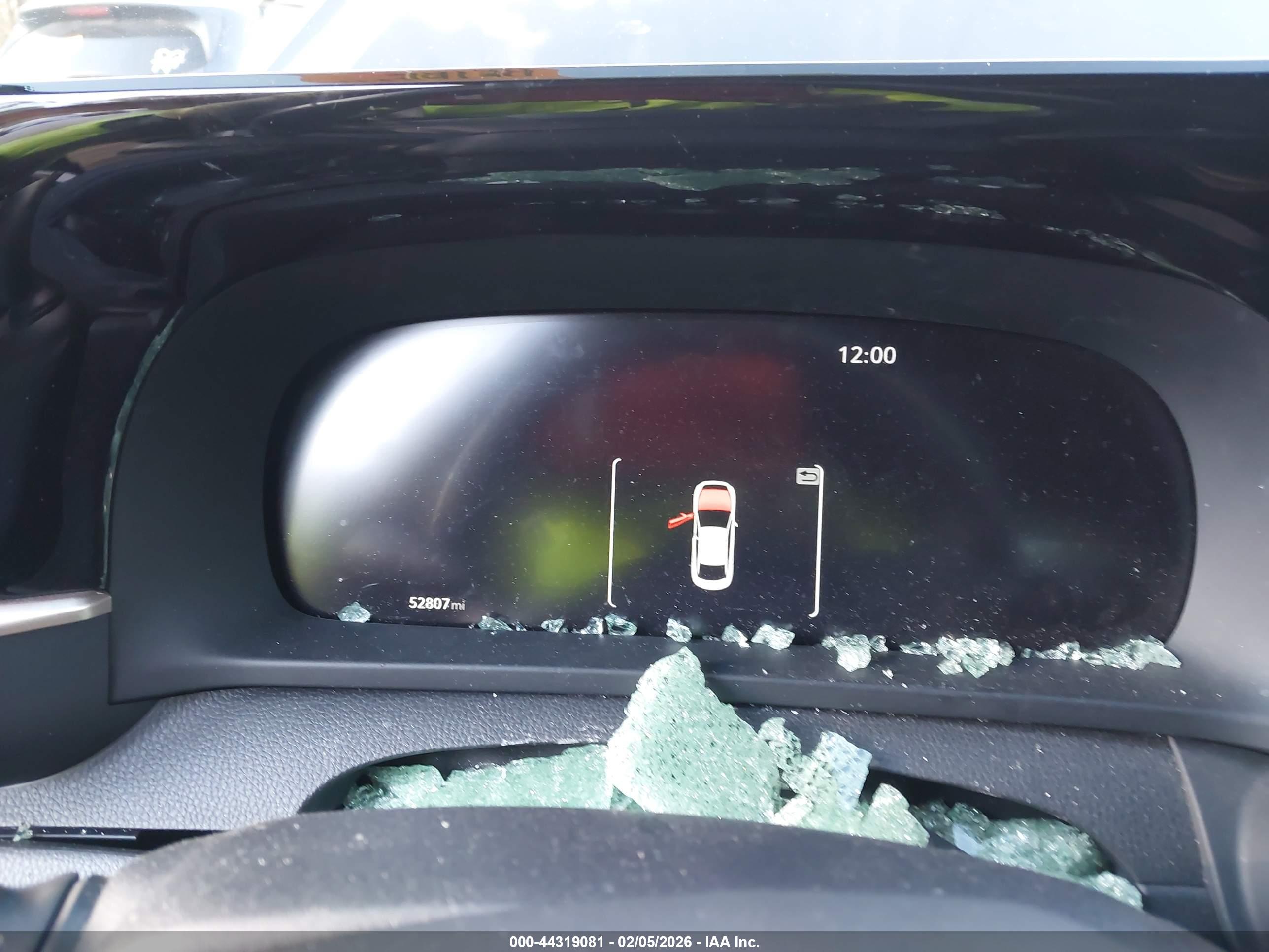 TOYOTA CROWN image 7