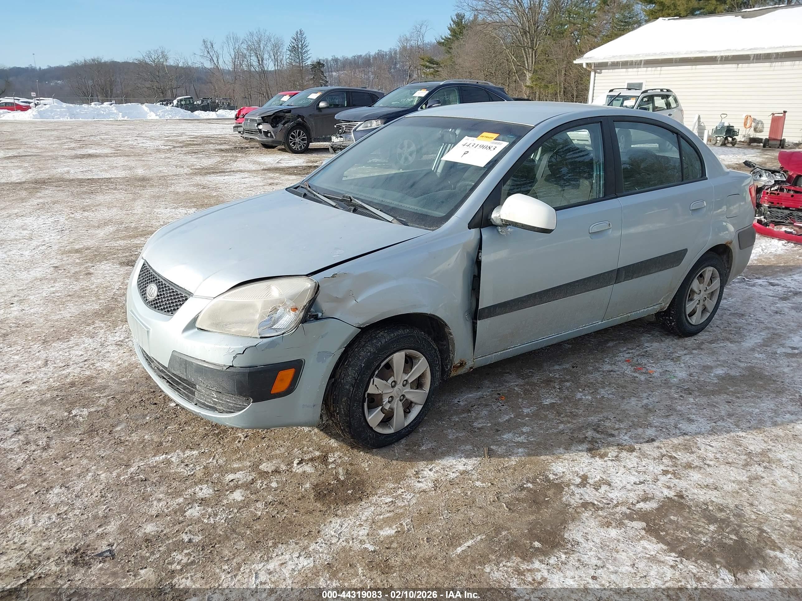 KIA RIO image 2