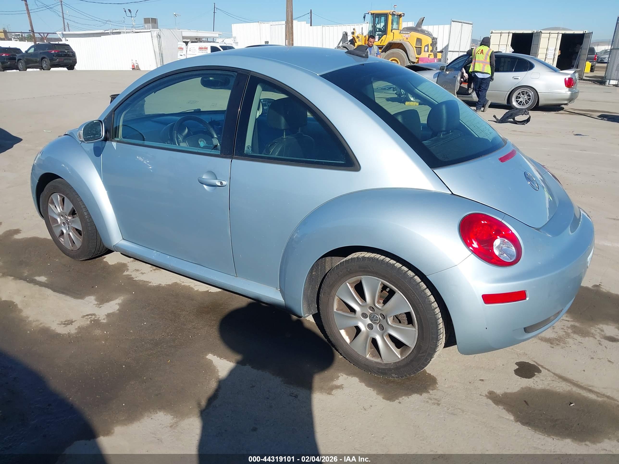 VOLKSWAGEN NEW image 3