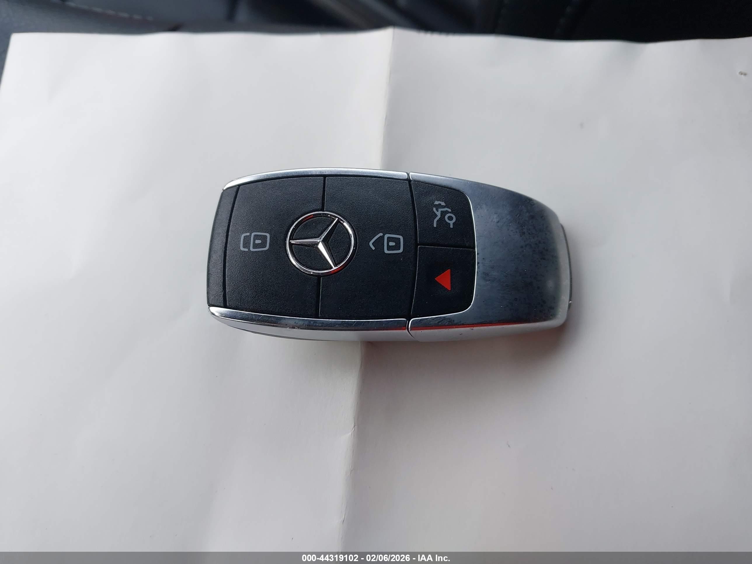 MERCEDES-BENZ GLE image 11