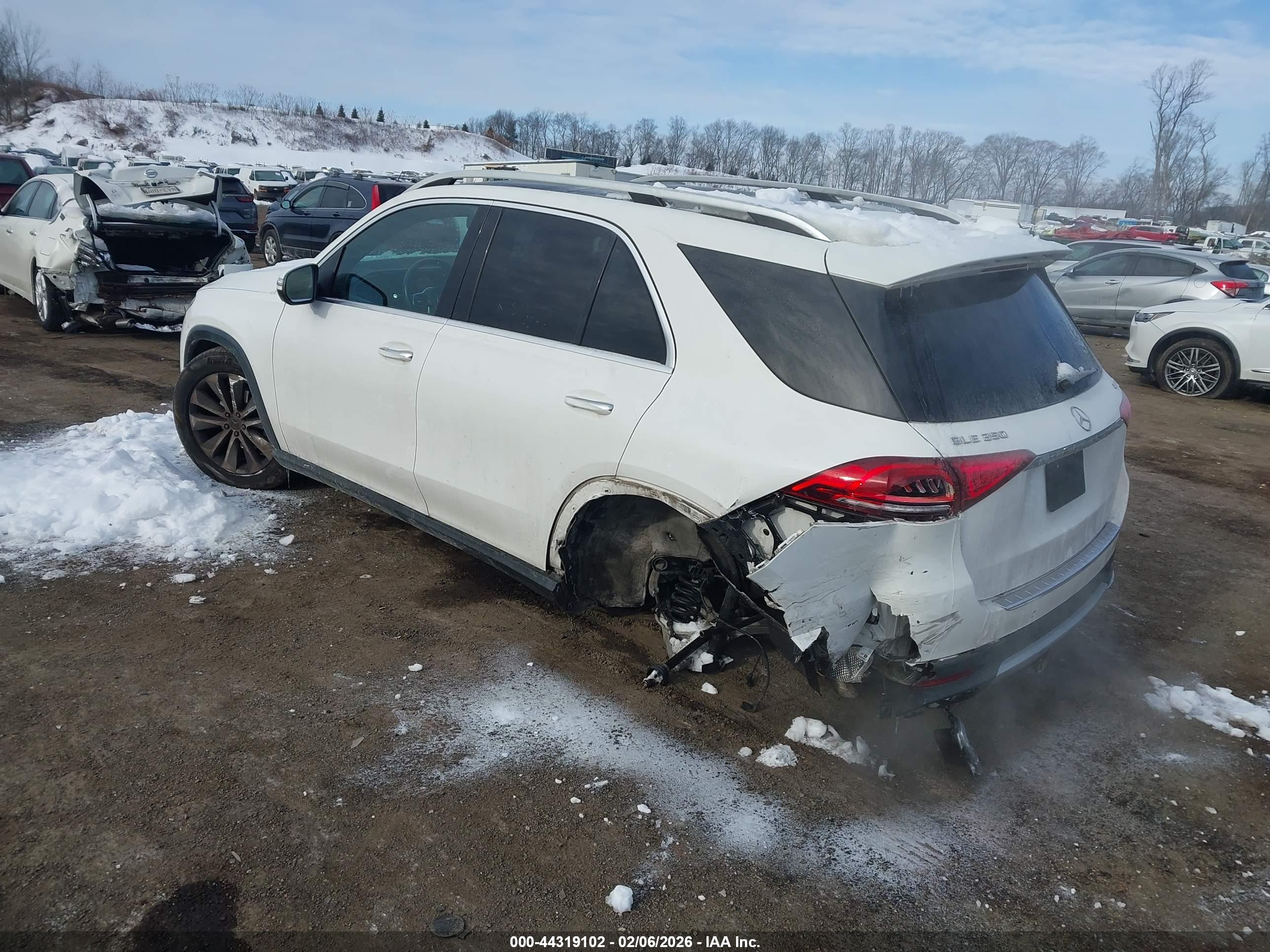 MERCEDES-BENZ GLE image 3