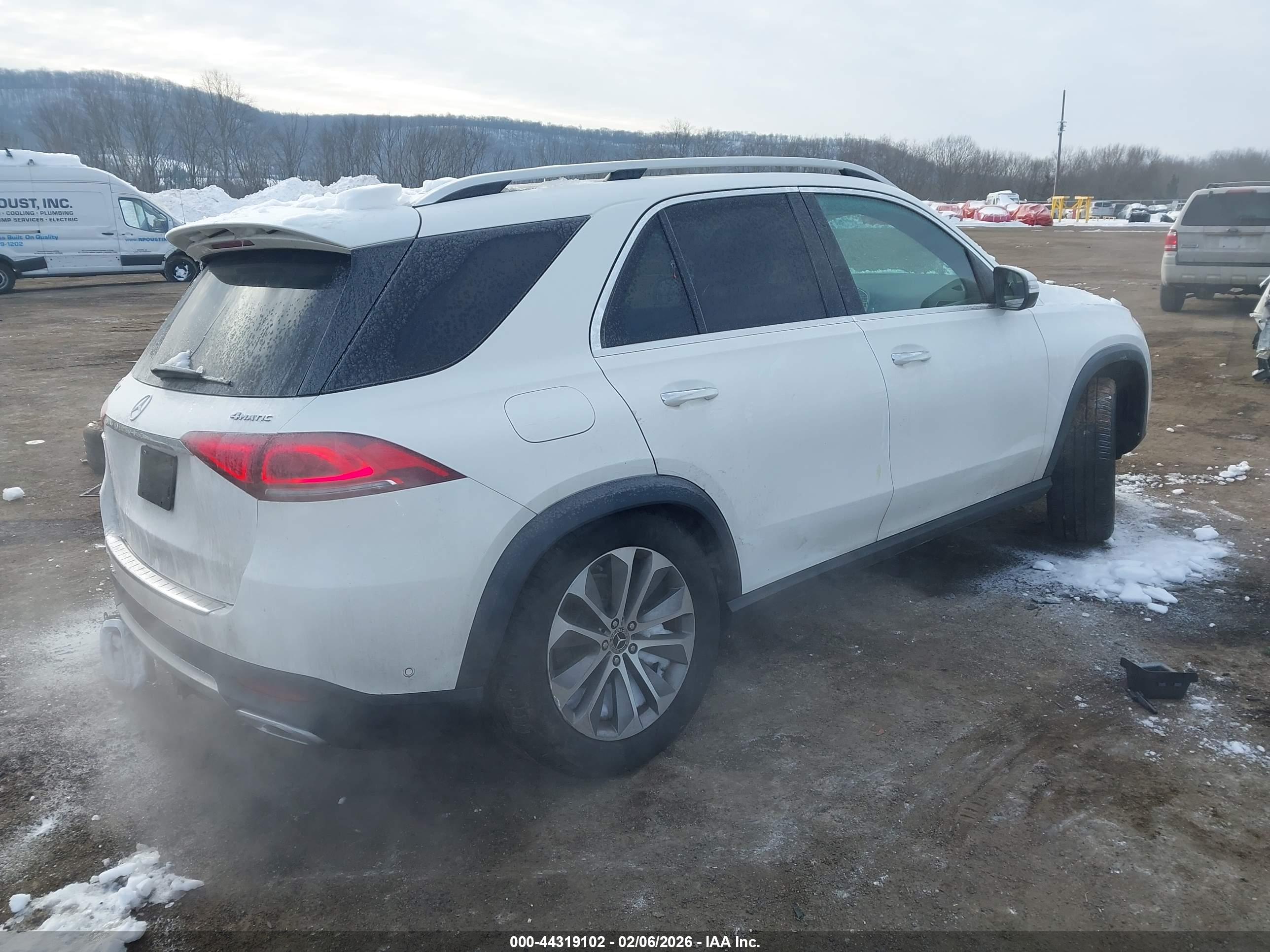 MERCEDES-BENZ GLE image 4