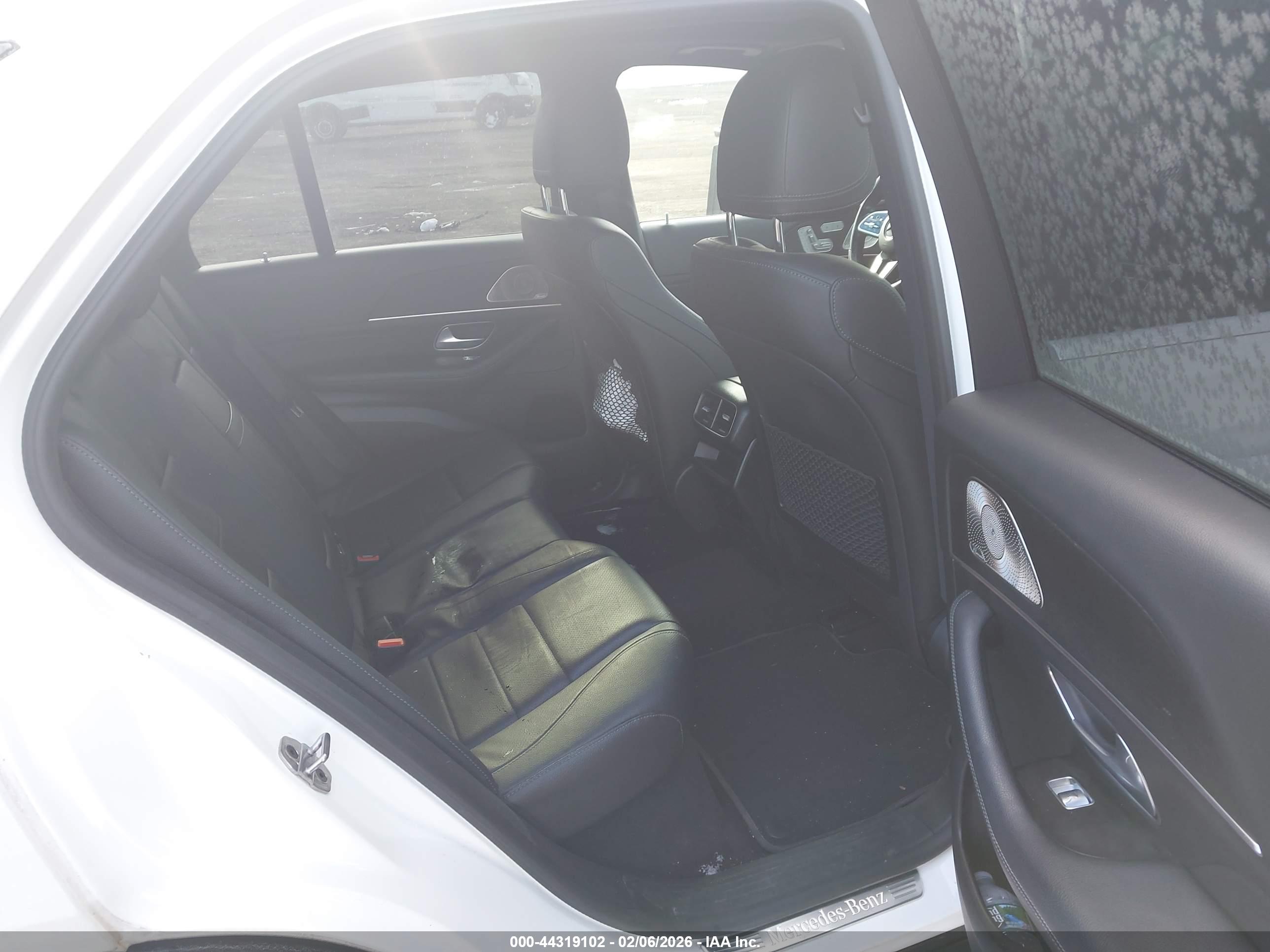 MERCEDES-BENZ GLE image 8
