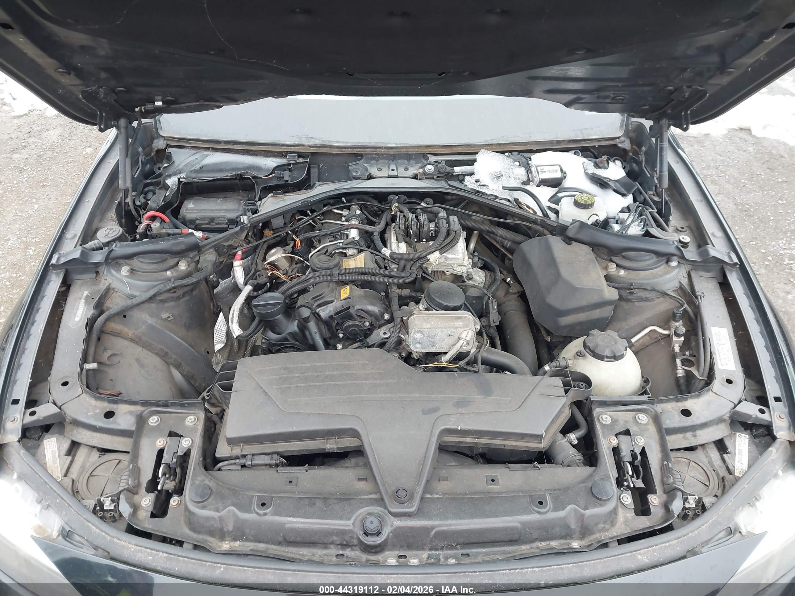BMW 328I image 10