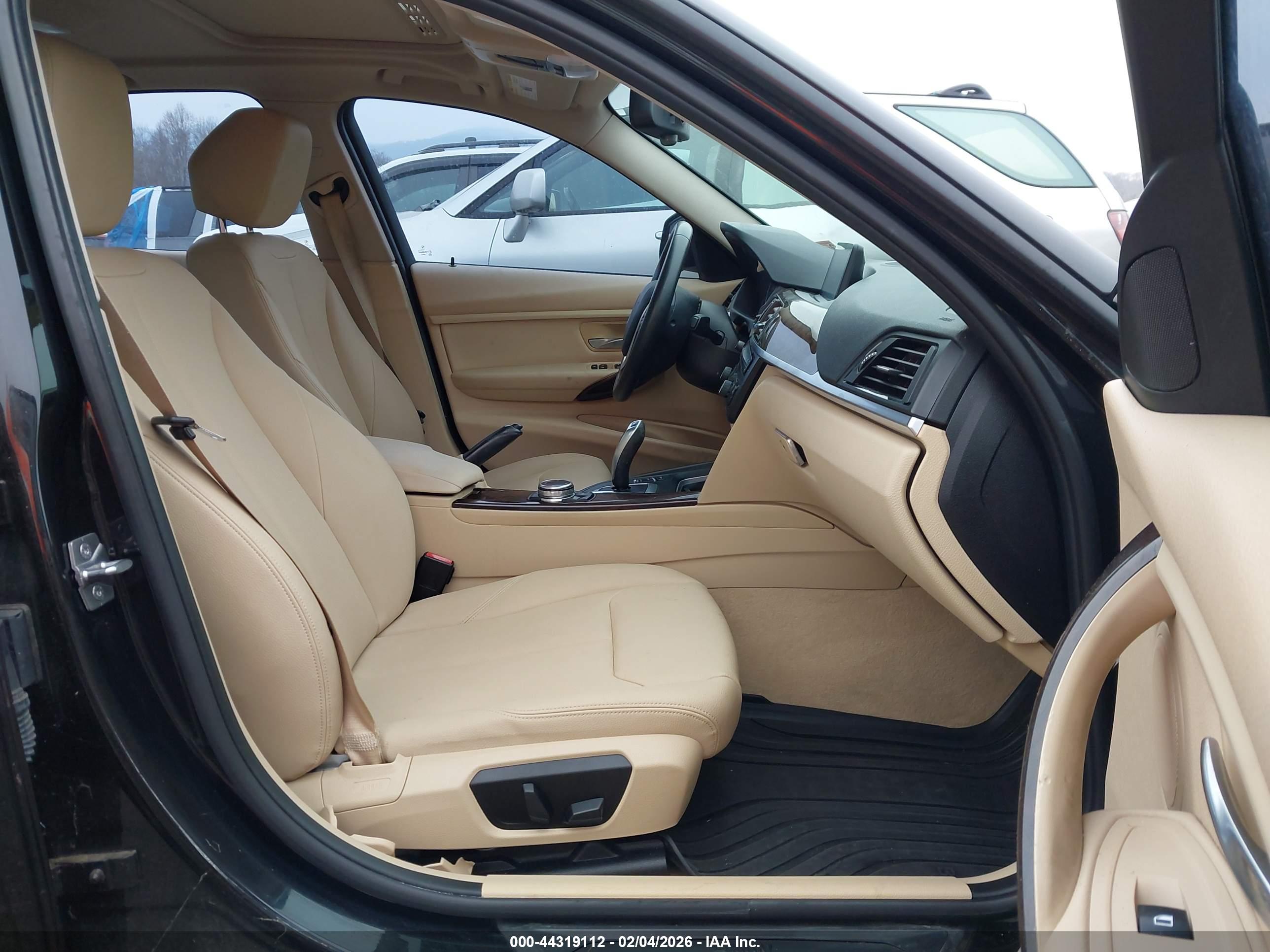 BMW 328I image 5