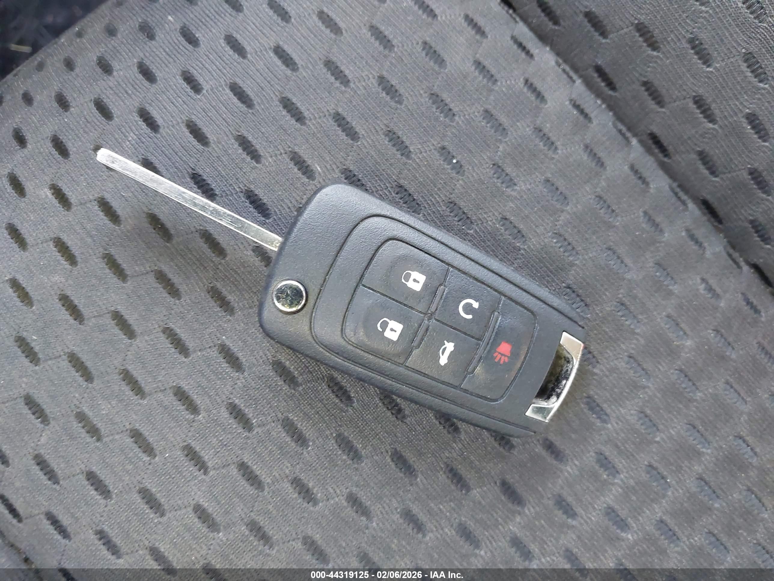 CHEVROLET EQUINOX image 11