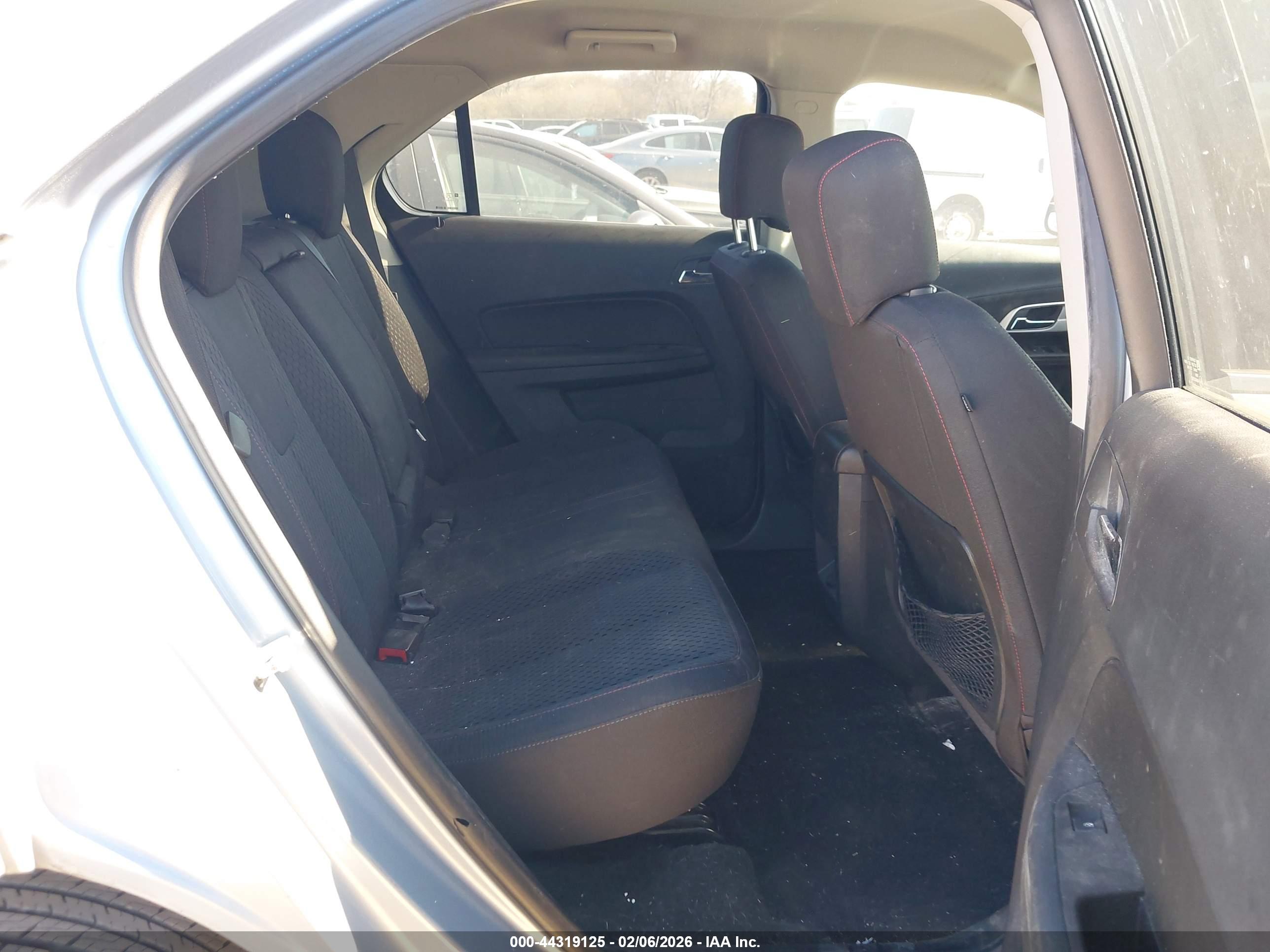 CHEVROLET EQUINOX image 8