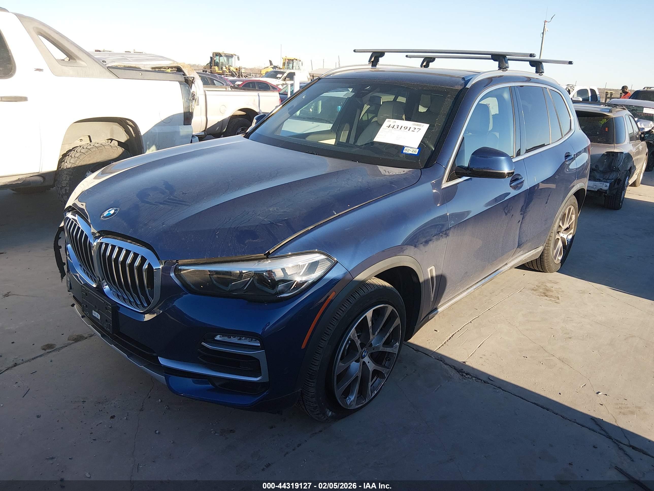 BMW X5 image 2