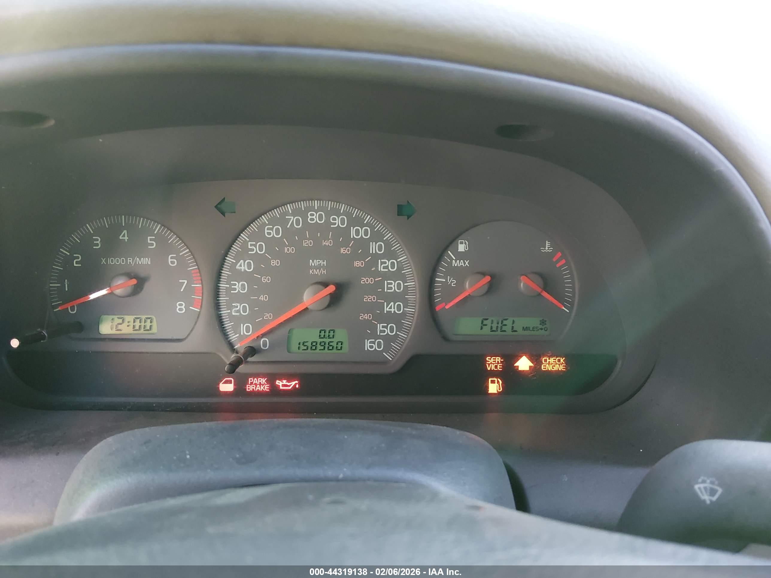 VOLVO S40 image 7