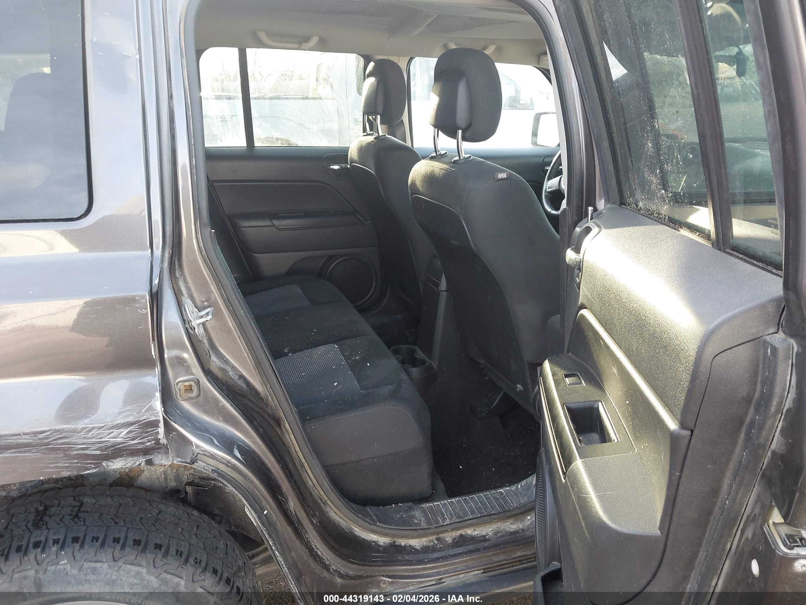 JEEP PATRIOT image 8