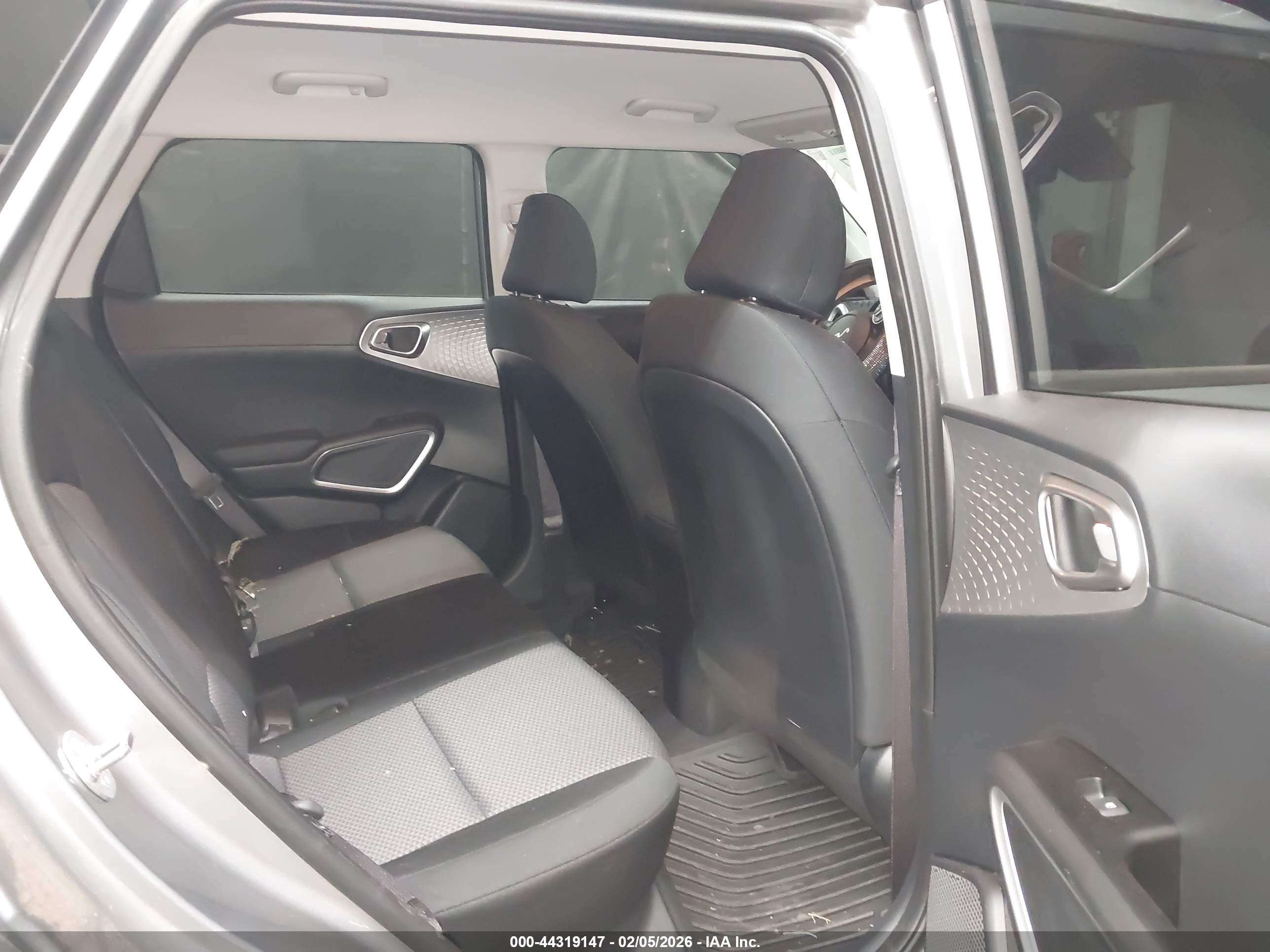 KIA SOUL image 8