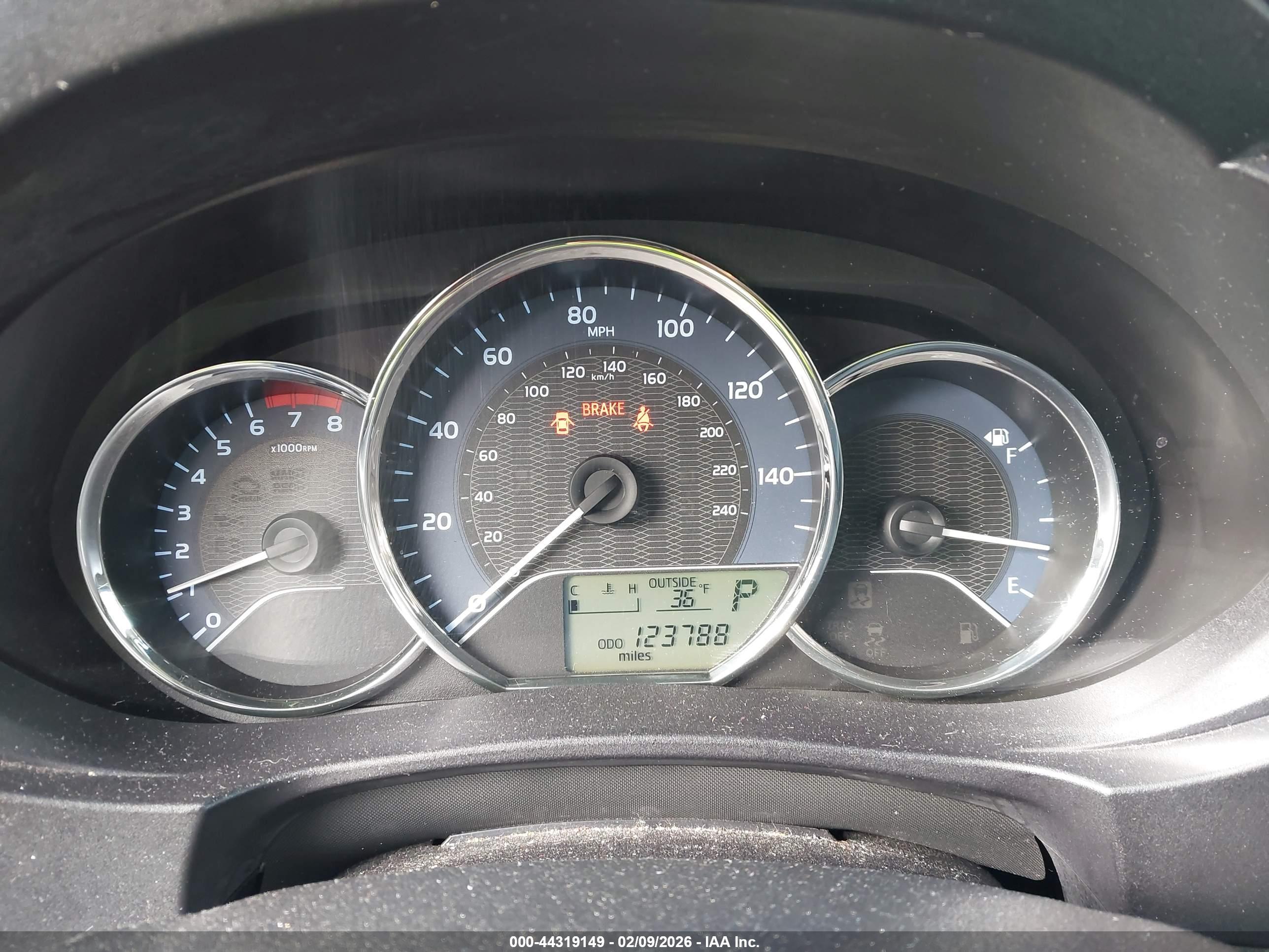 TOYOTA COROLLA image 7