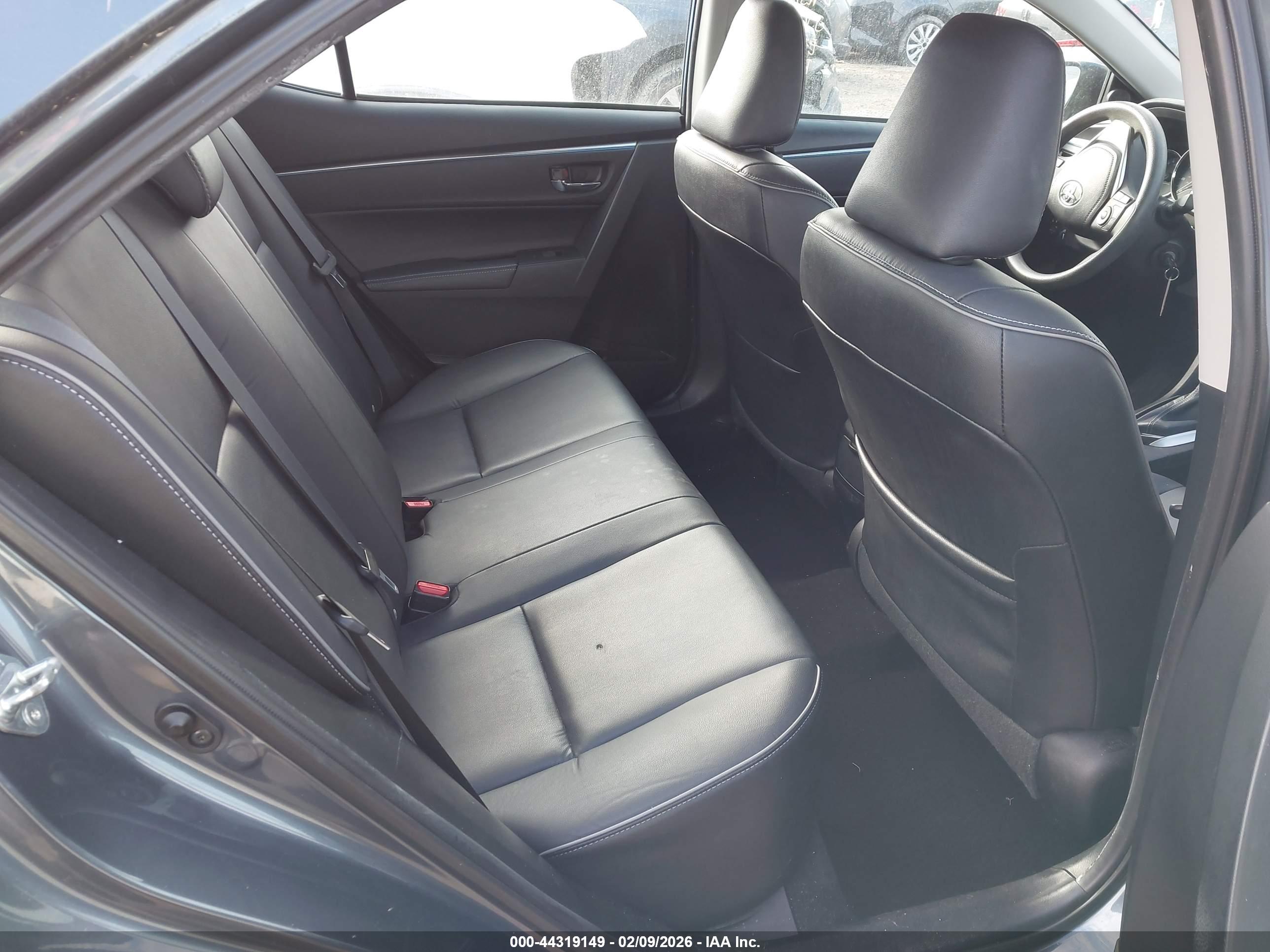 TOYOTA COROLLA image 8
