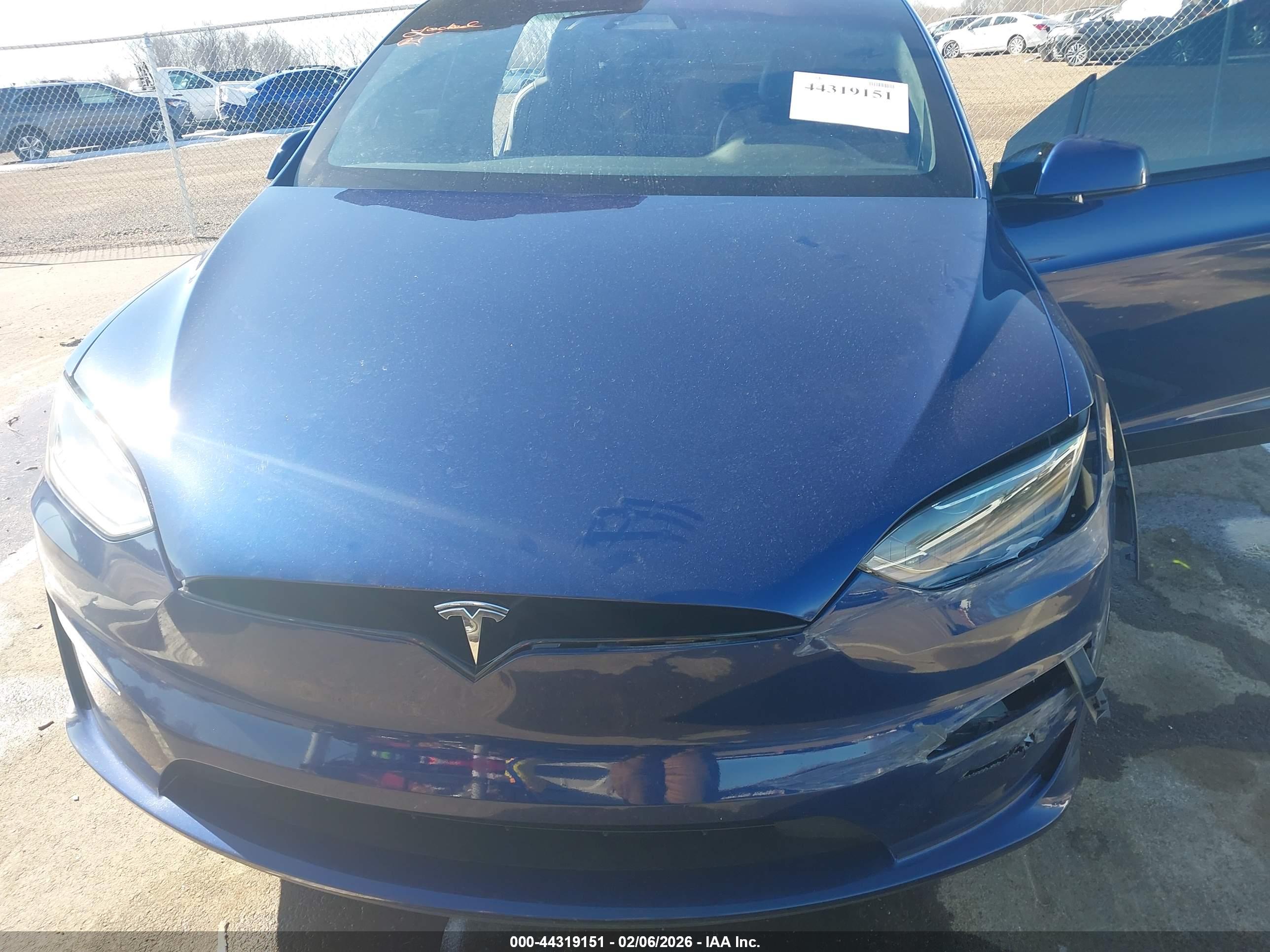 TESLA MODEL image 10