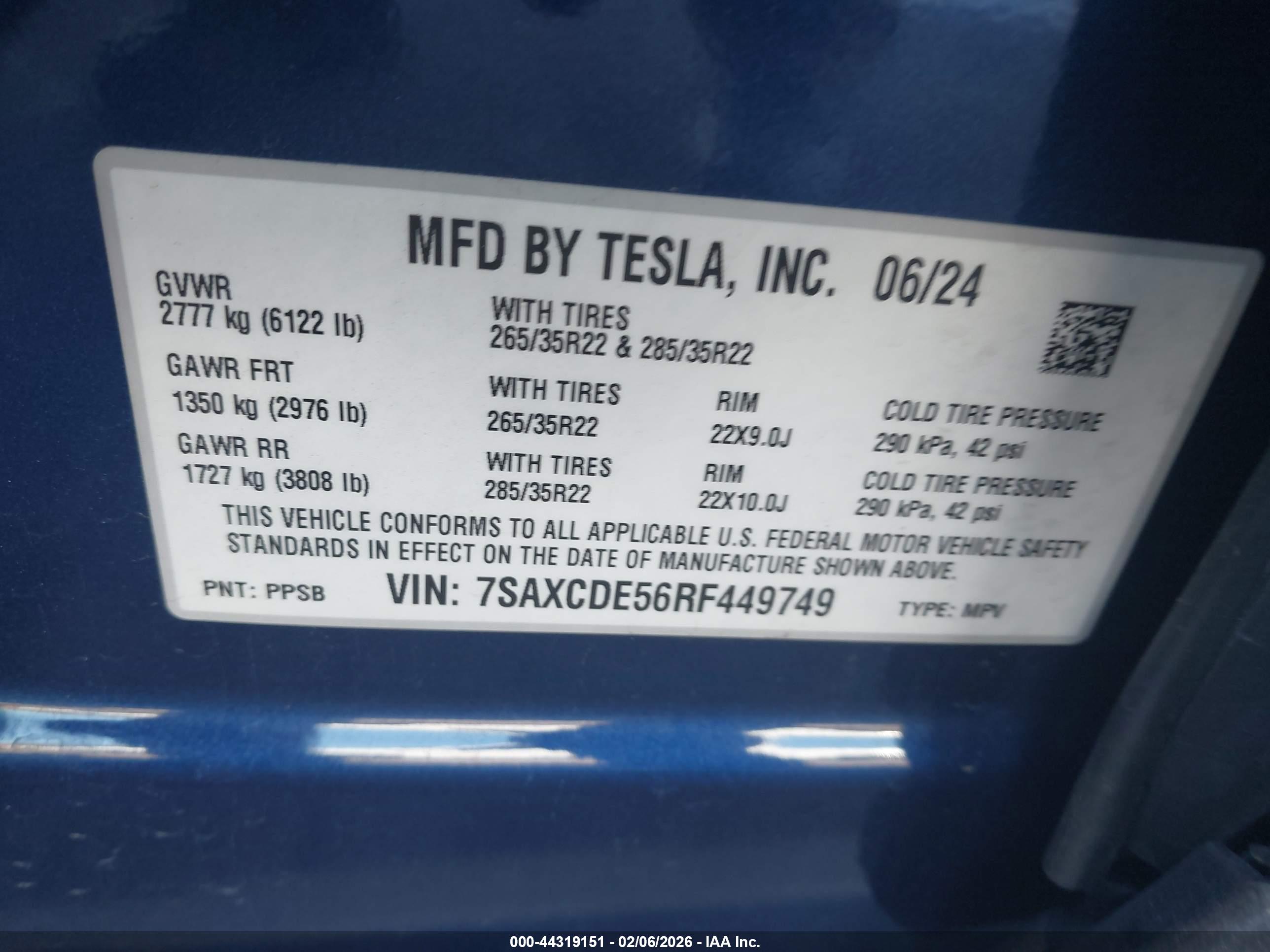 TESLA MODEL image 9