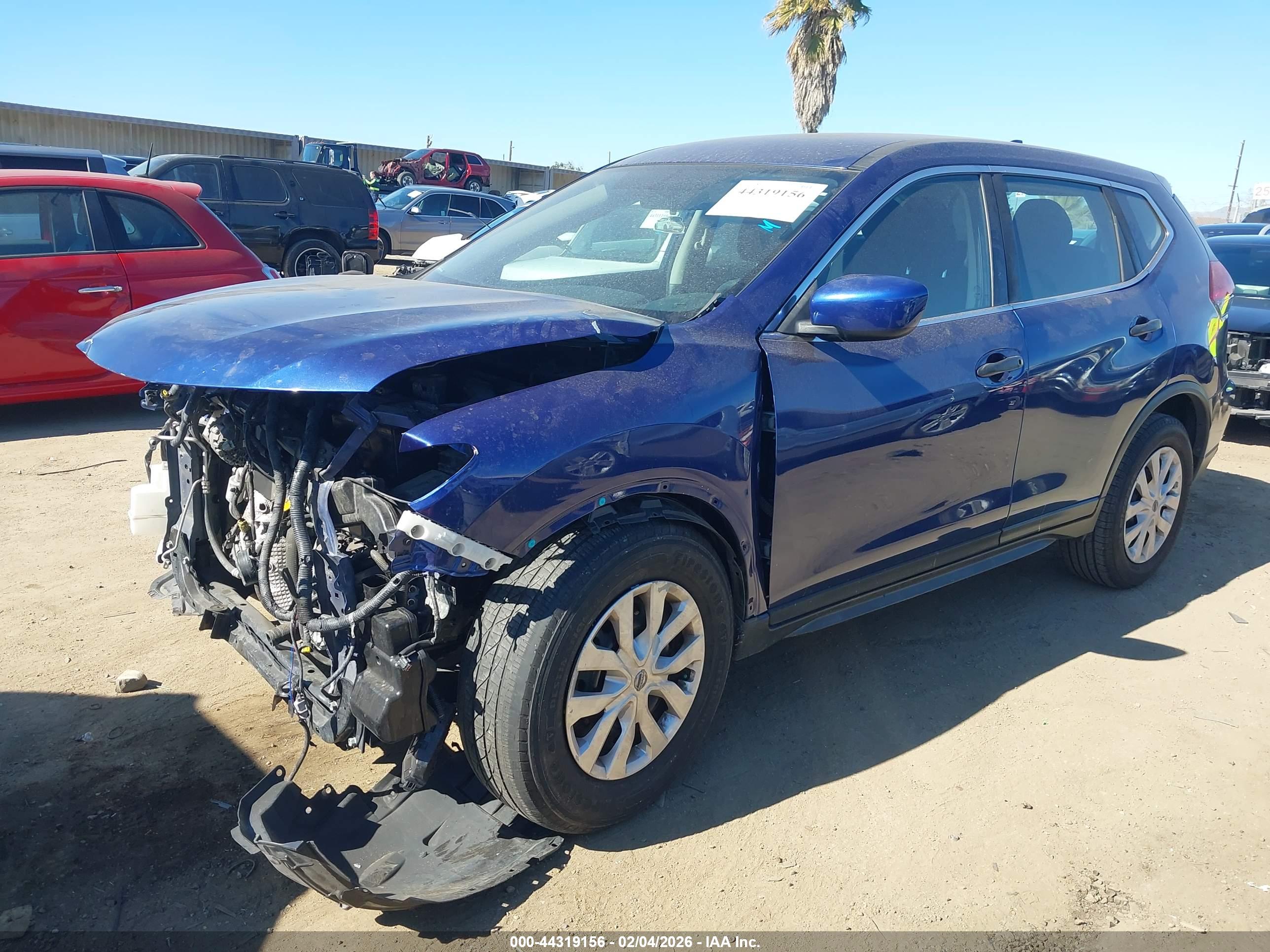 NISSAN ROGUE image 2