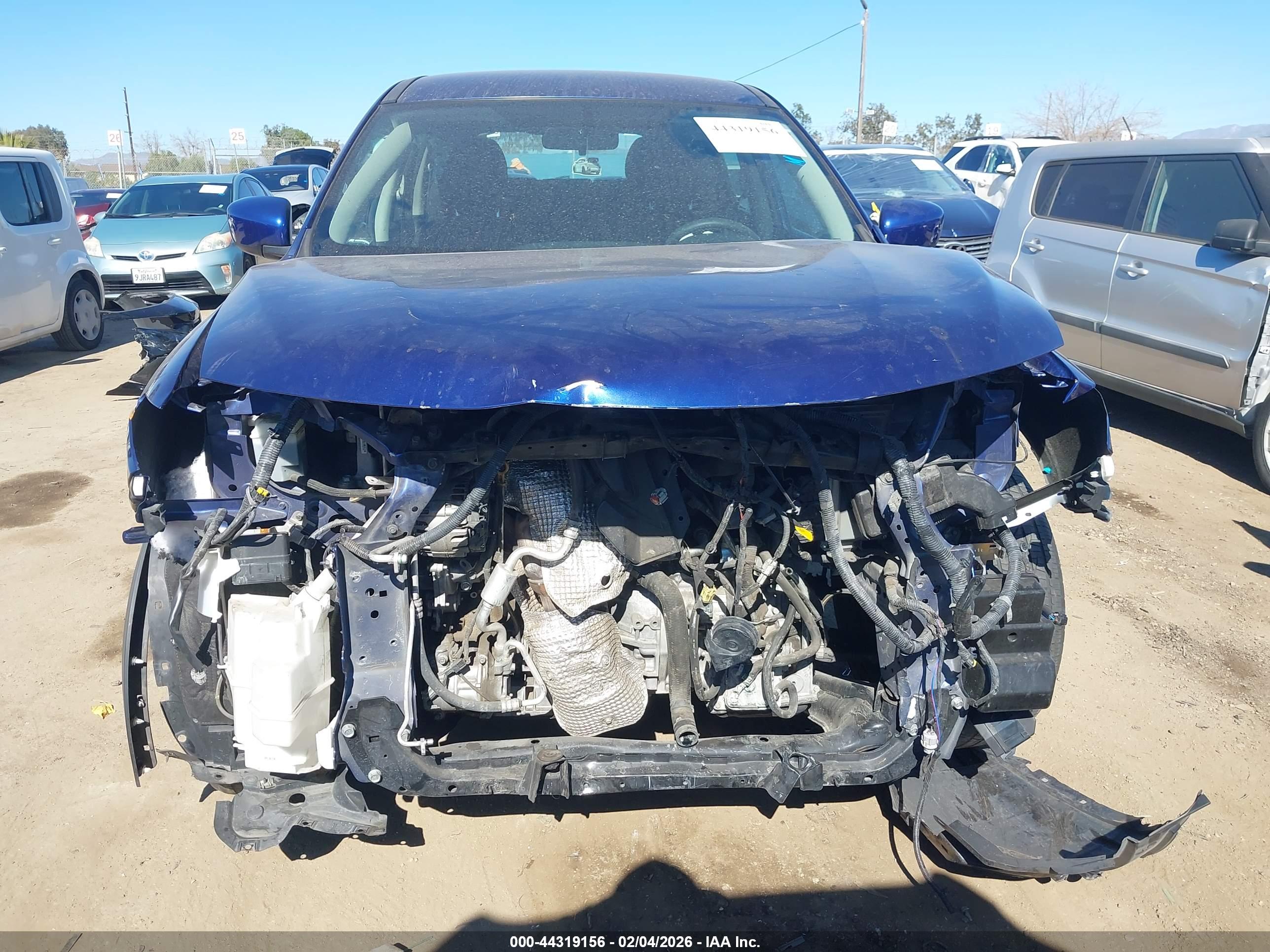 NISSAN ROGUE image 6