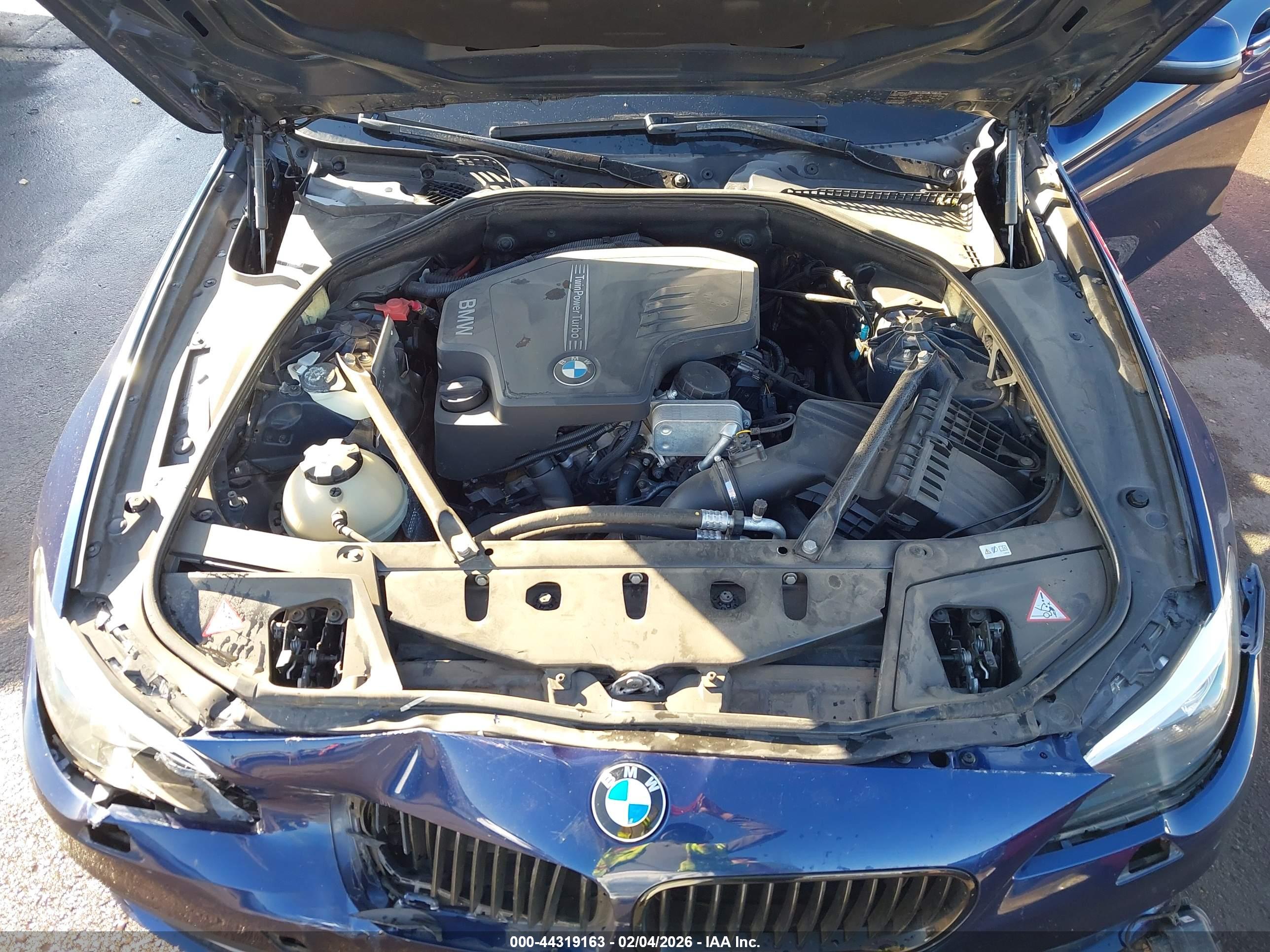 BMW 528I image 10