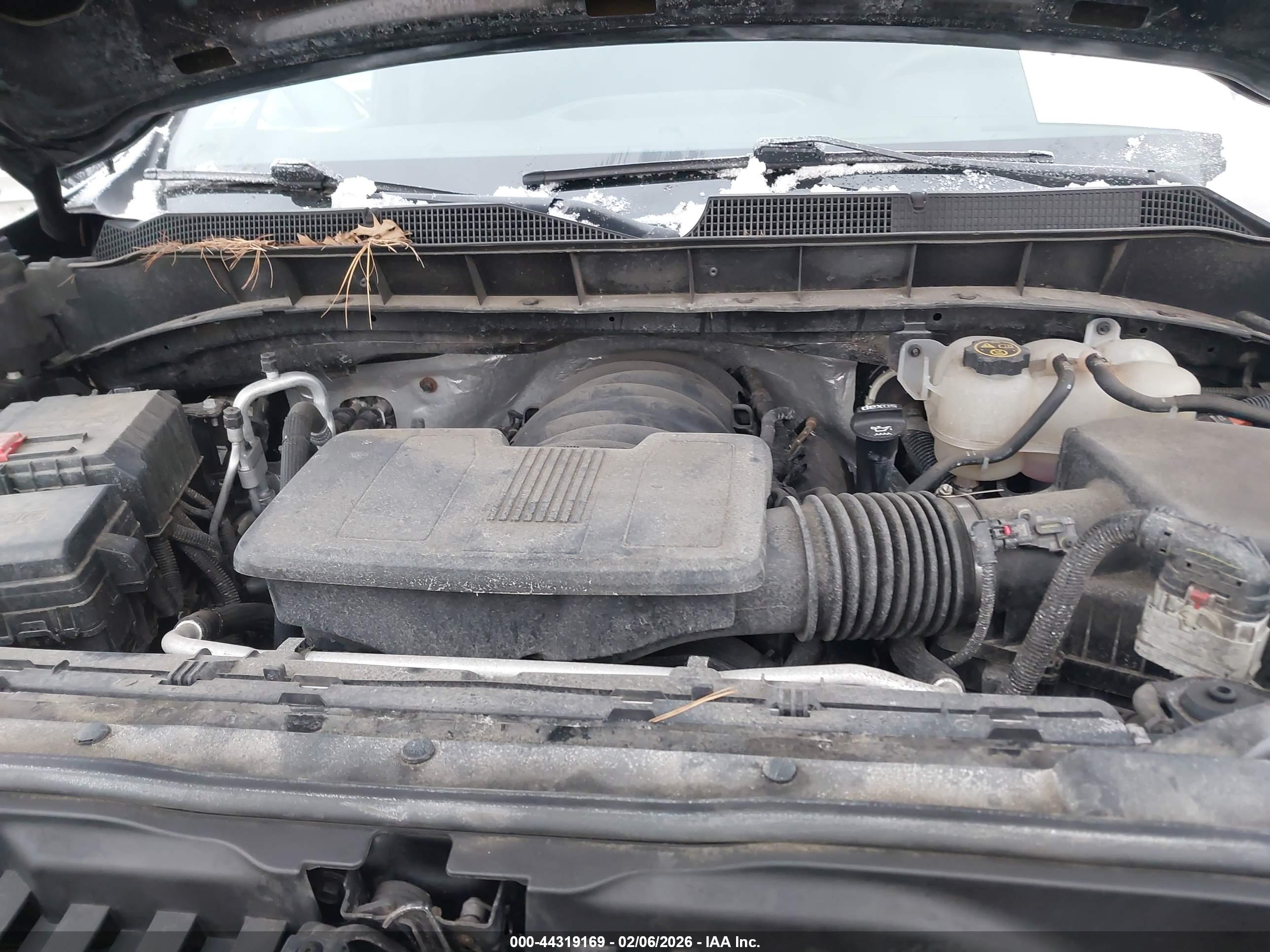 CHEVROLET SILVERADO image 10