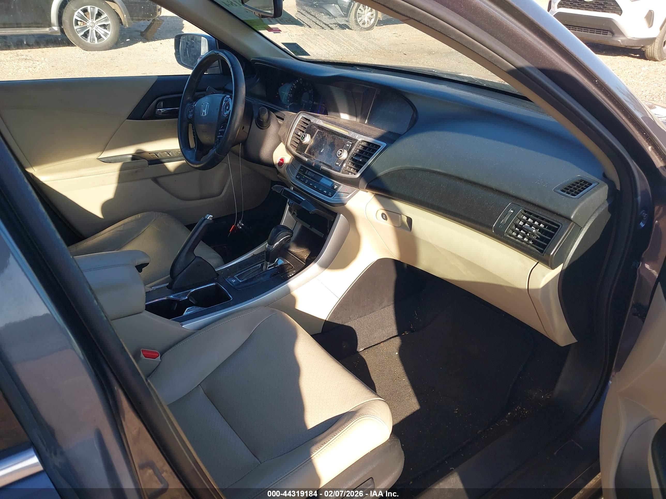 HONDA ACCORD image 5