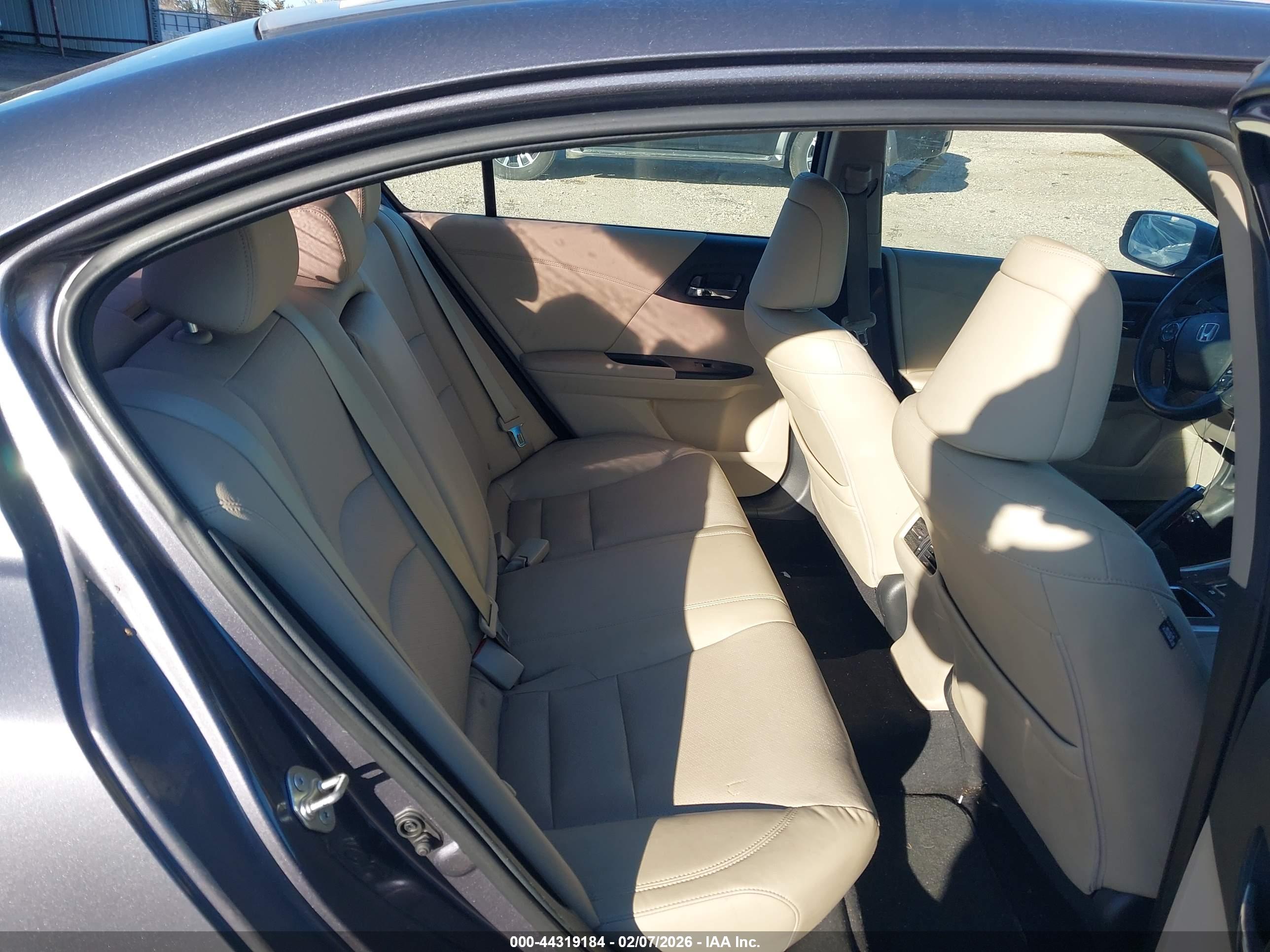HONDA ACCORD image 8