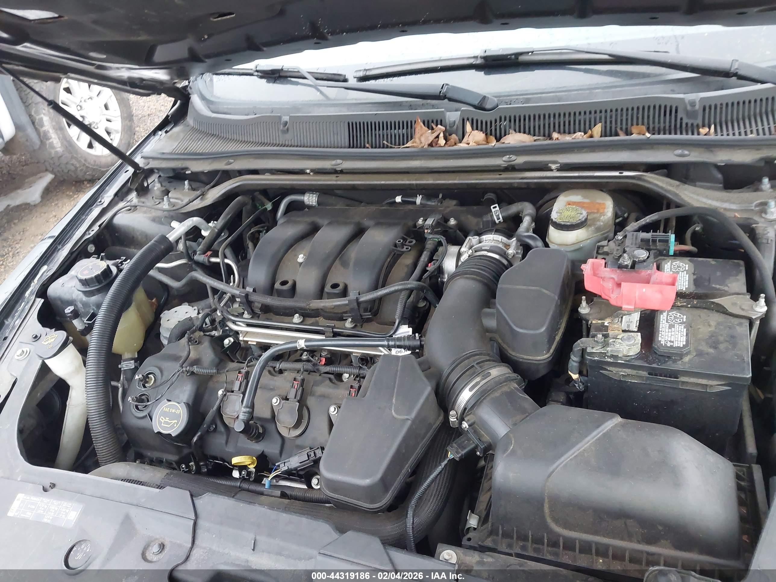 FORD TAURUS image 10