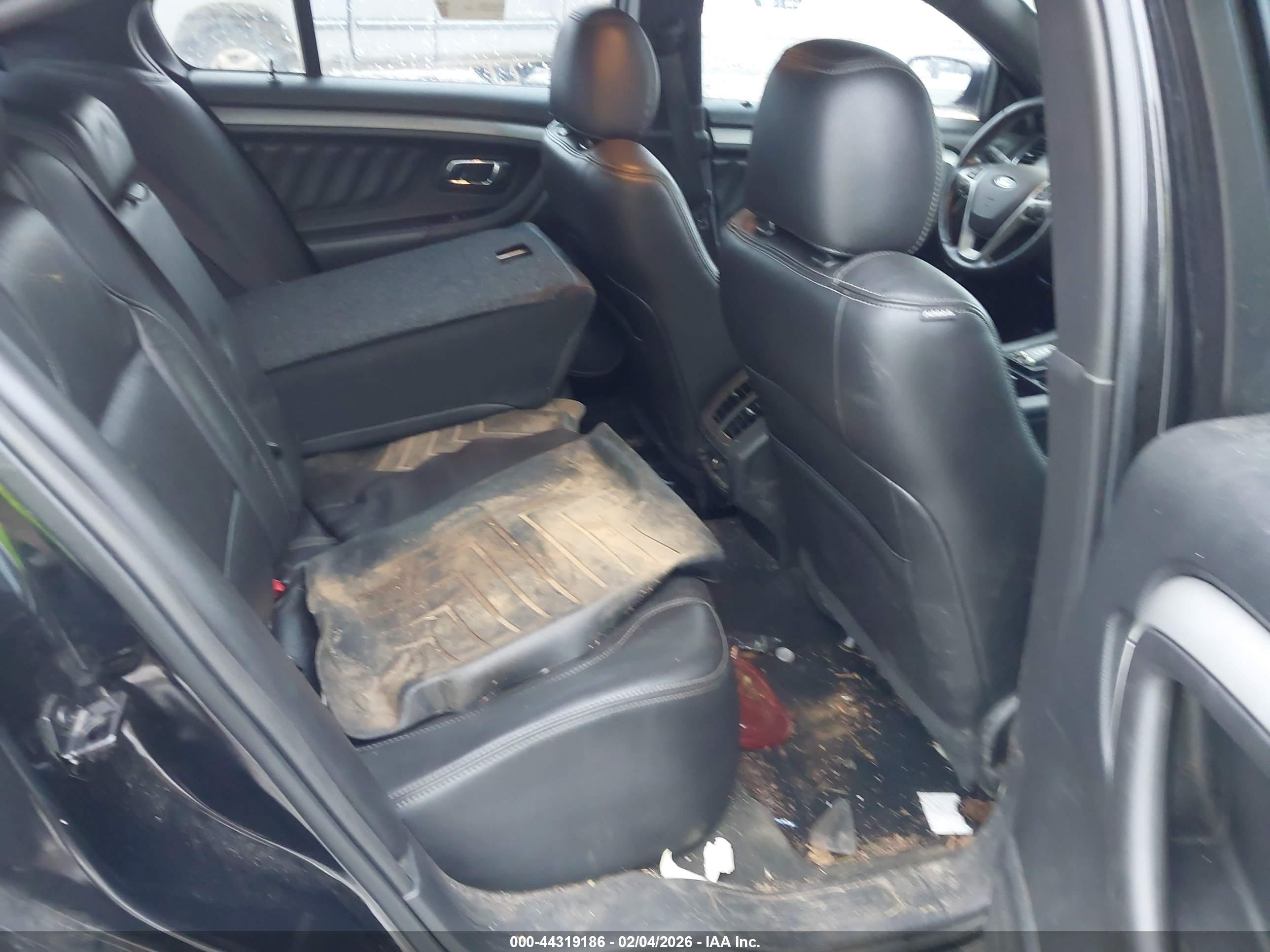 FORD TAURUS image 8