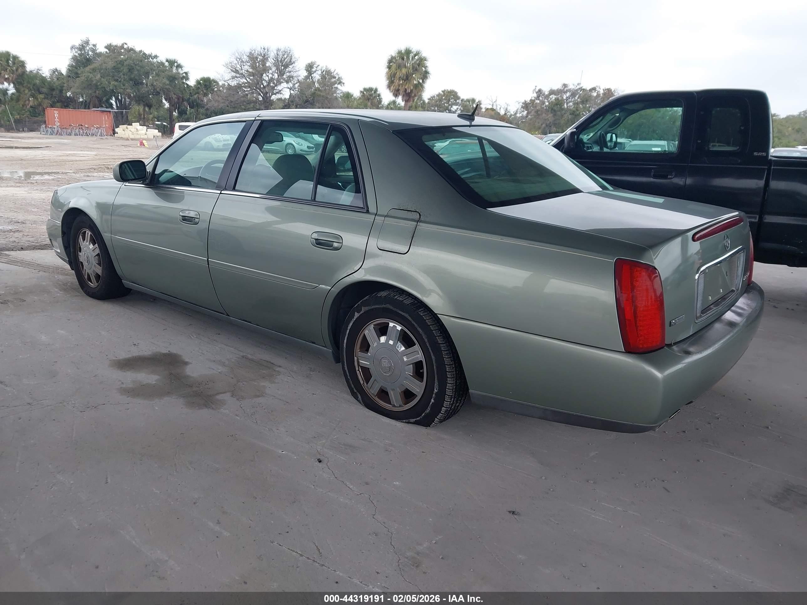 CADILLAC DEVILLE image 3