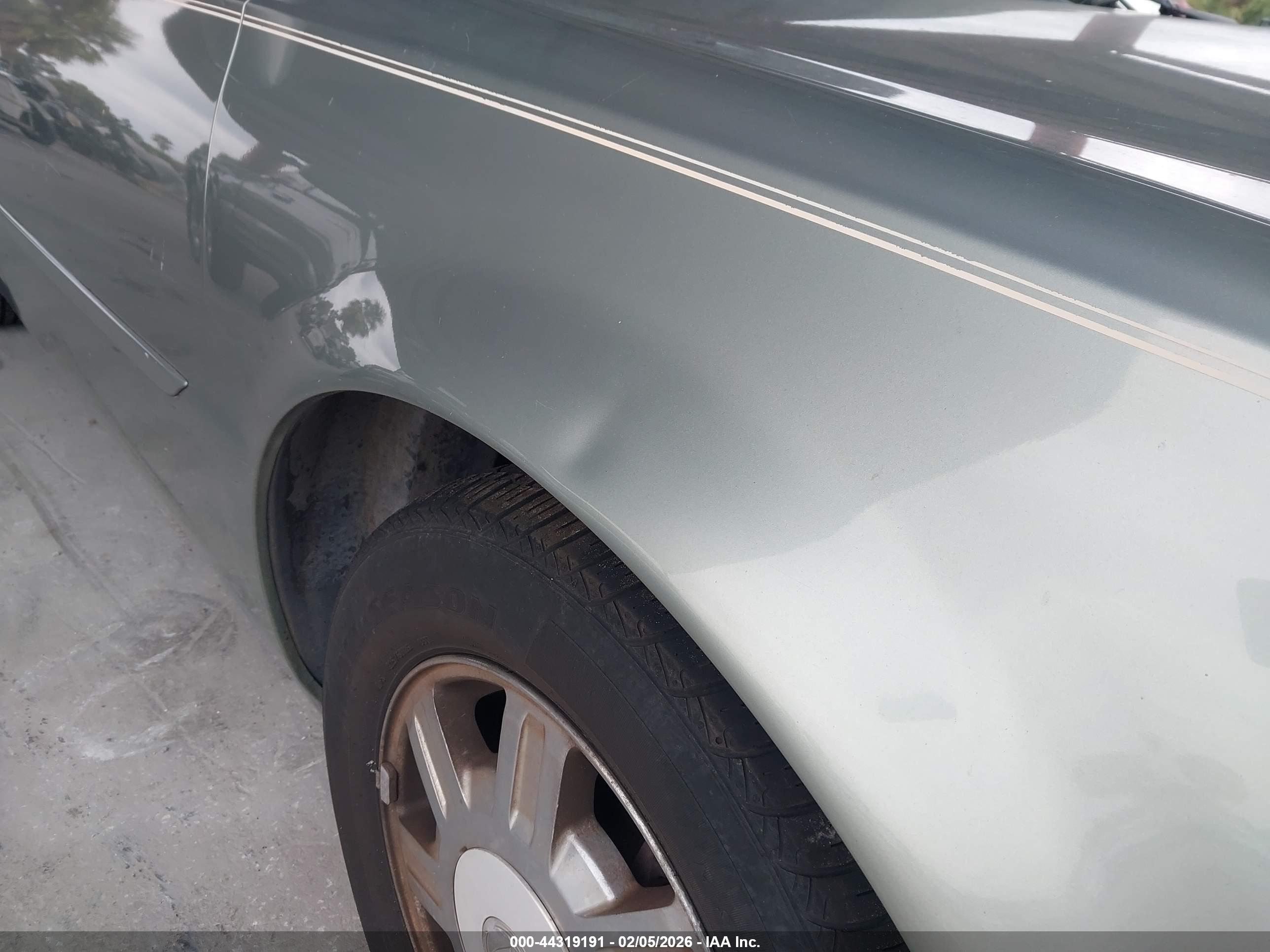 CADILLAC DEVILLE image 6