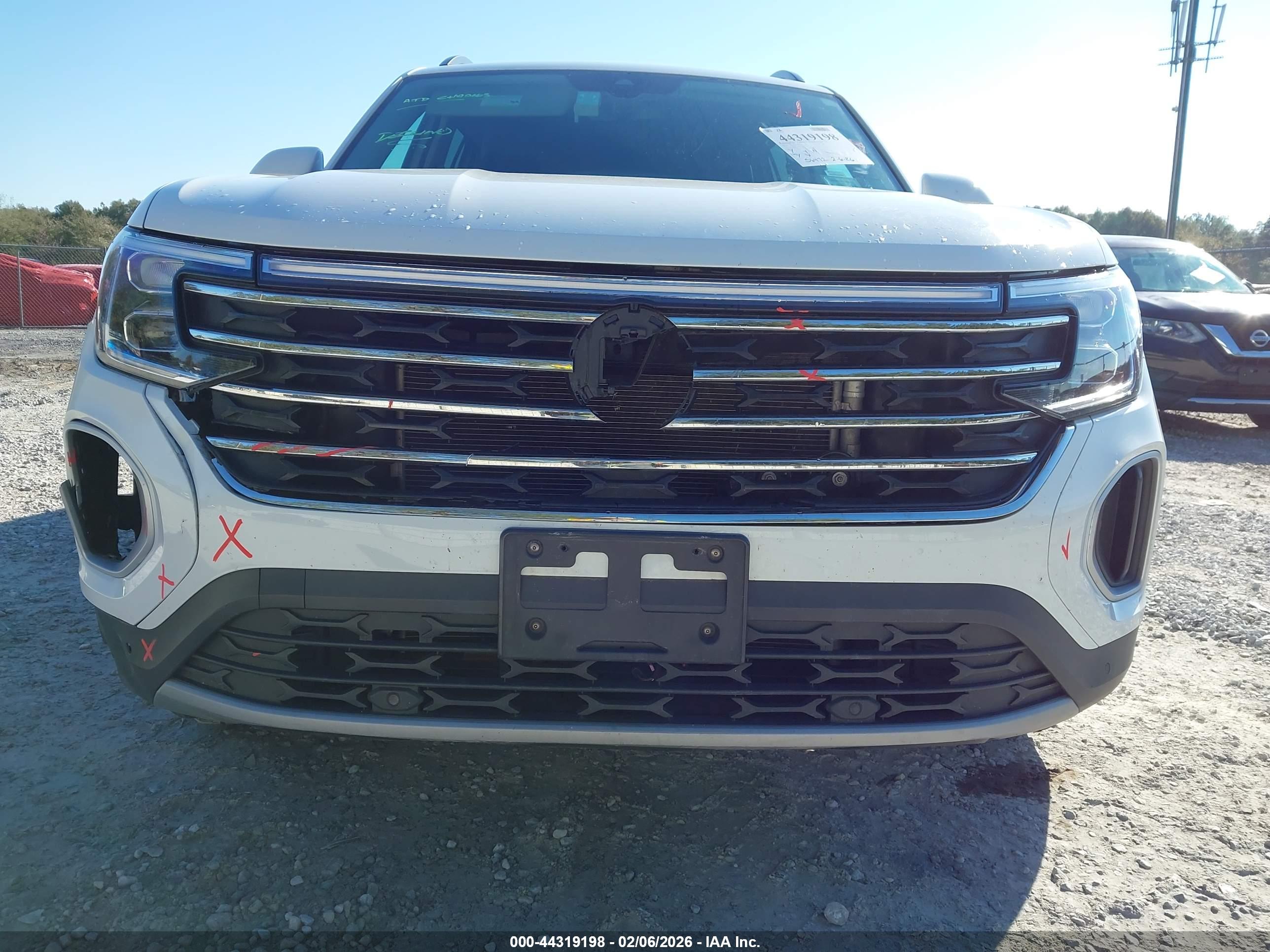 VOLKSWAGEN ATLAS image 6