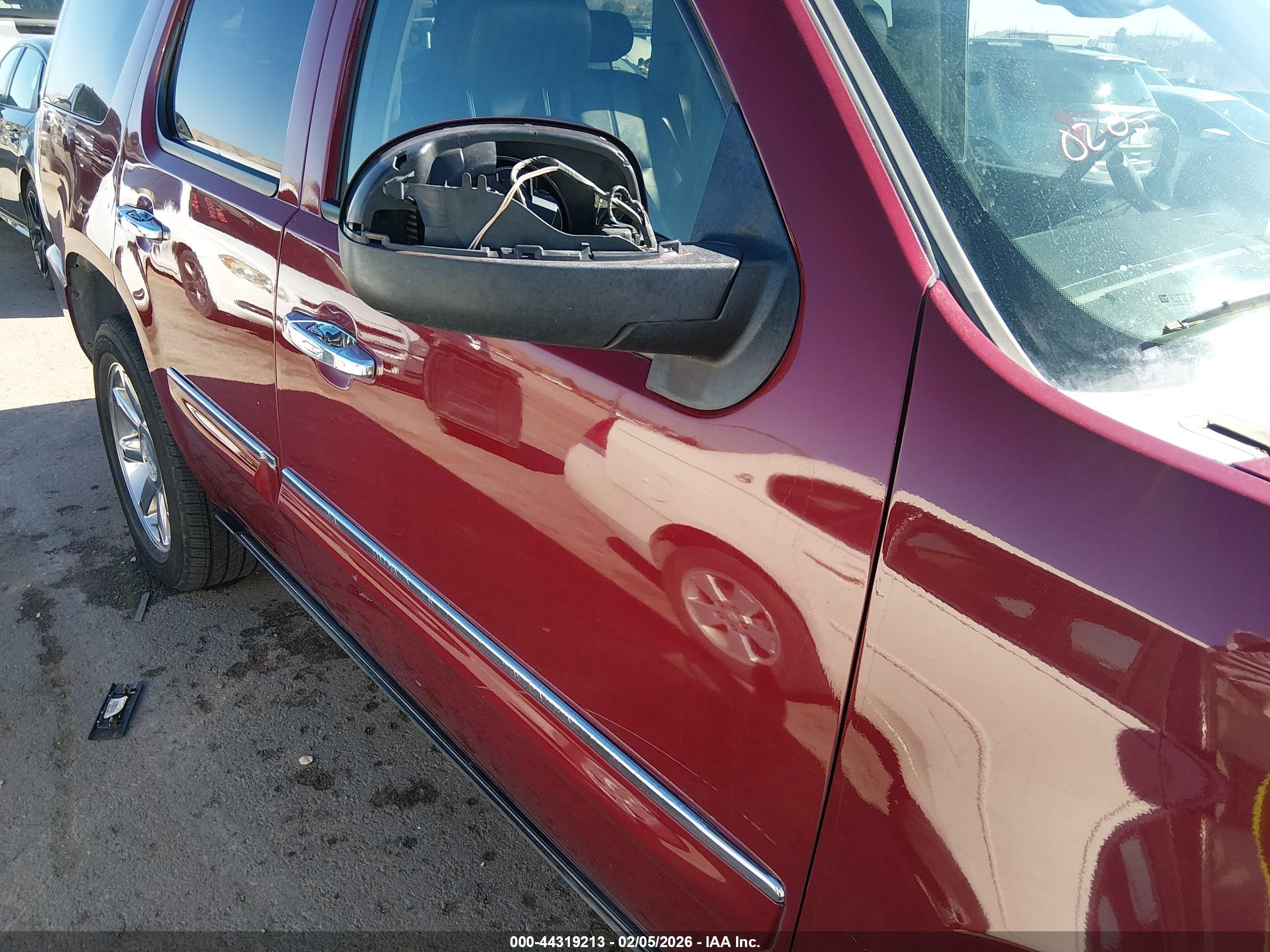 GMC YUKON image 6