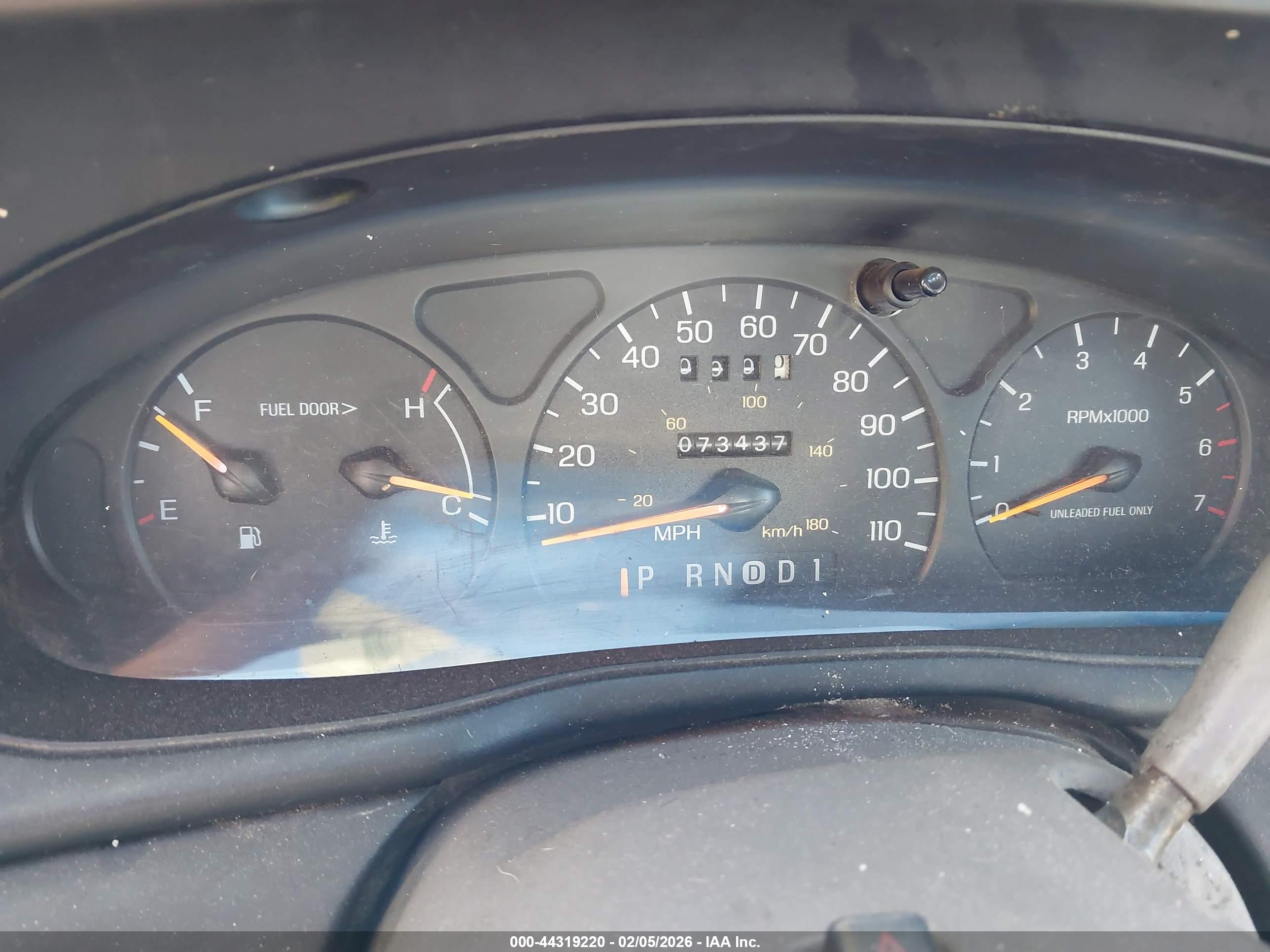 FORD TAURUS image 7