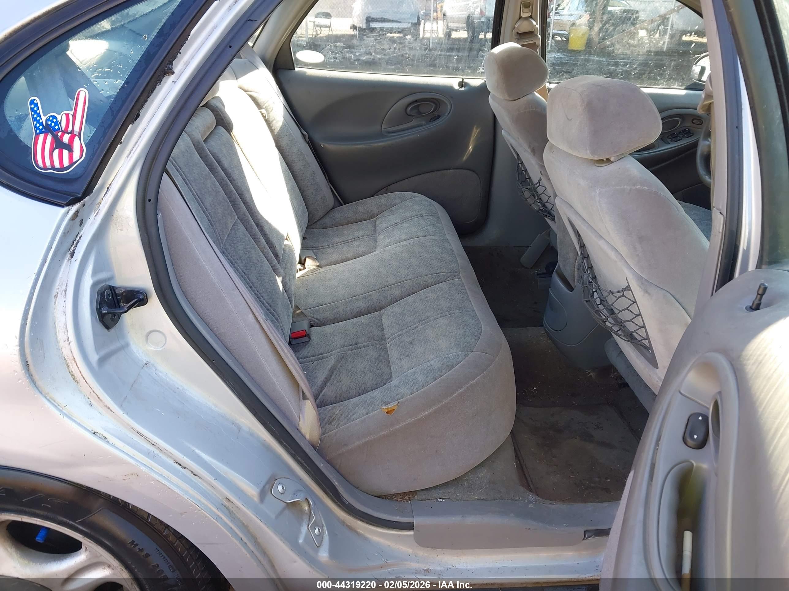 FORD TAURUS image 8