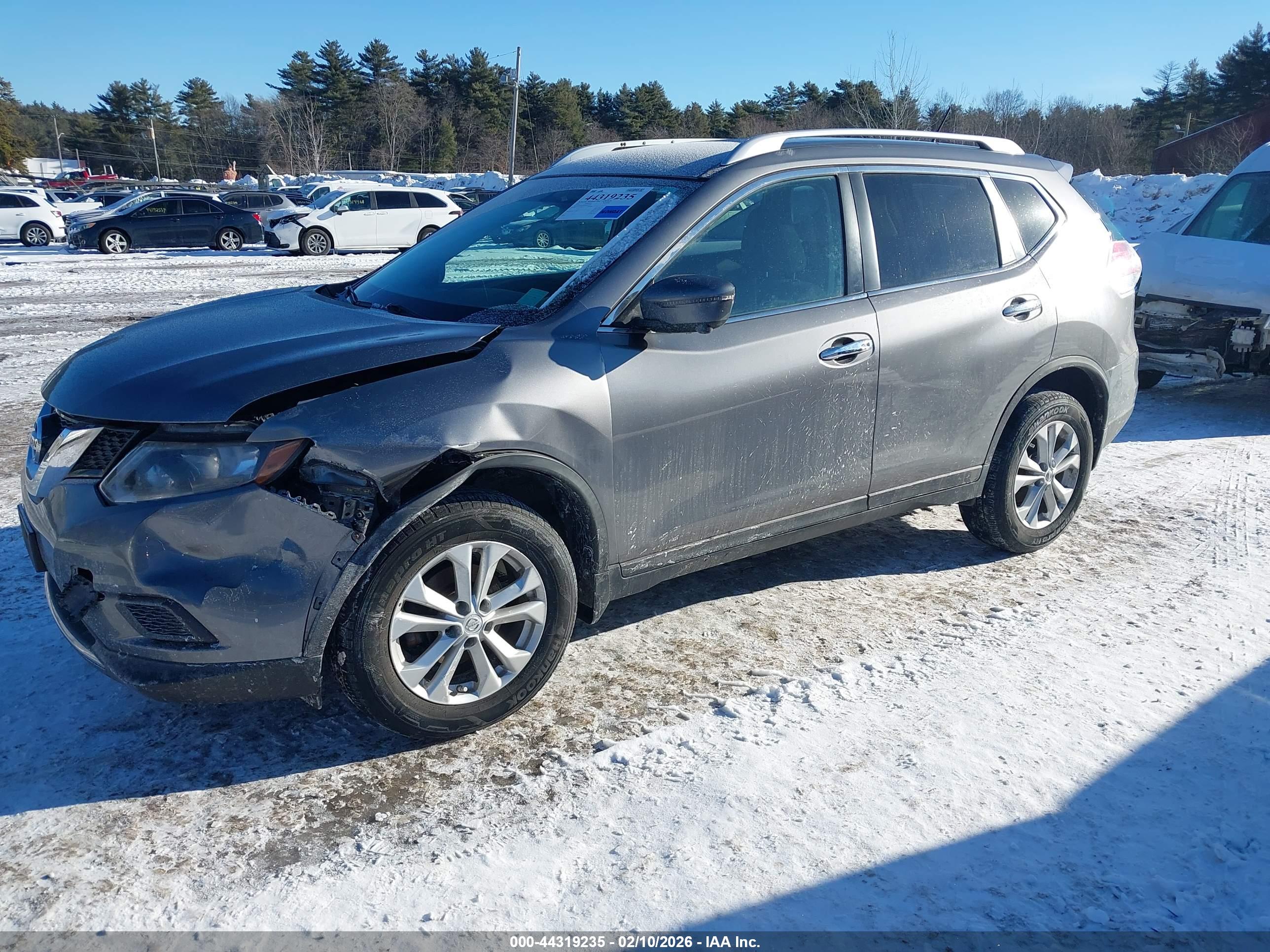 NISSAN ROGUE image 2