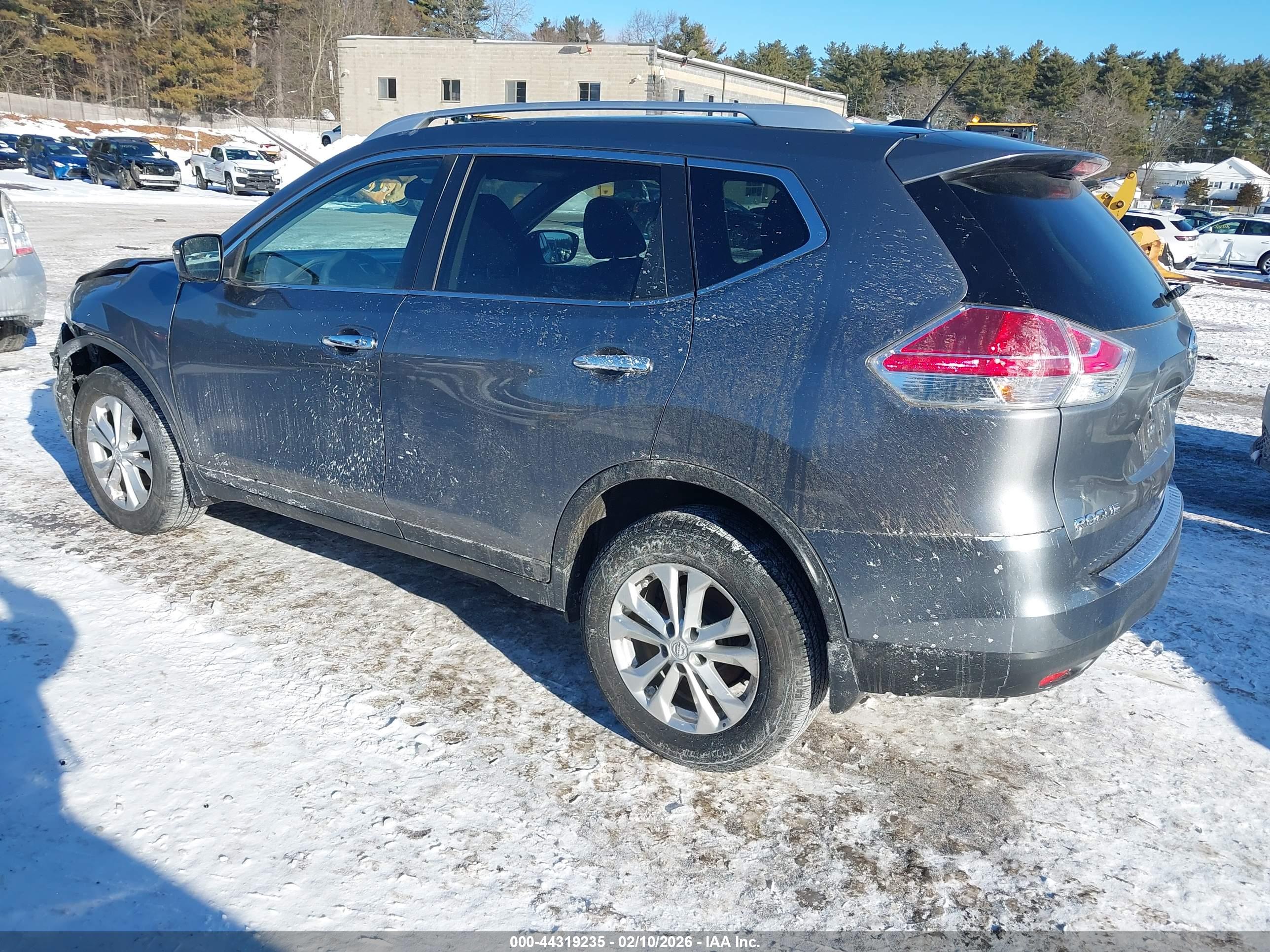 NISSAN ROGUE image 3