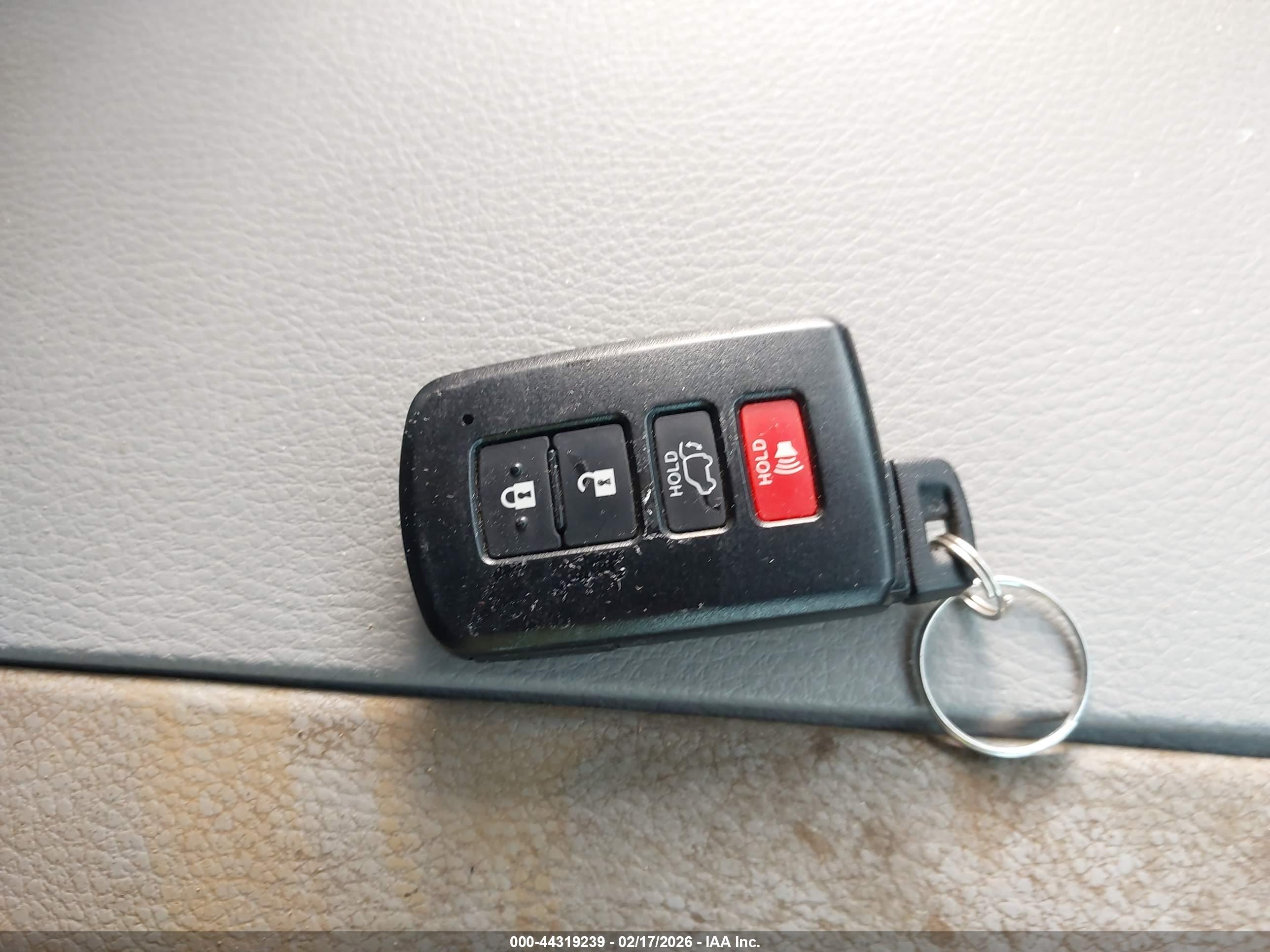 TOYOTA HIGHLANDER image 11