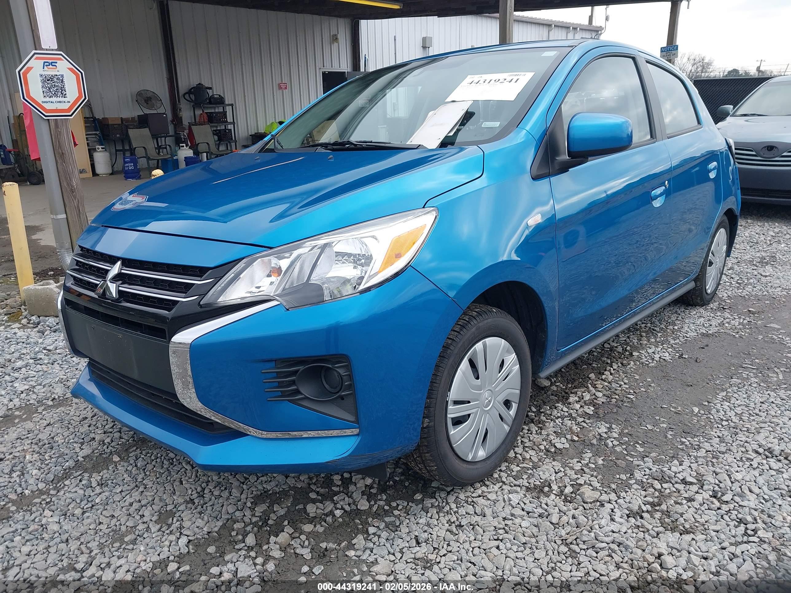 MITSUBISHI MIRAGE image 2