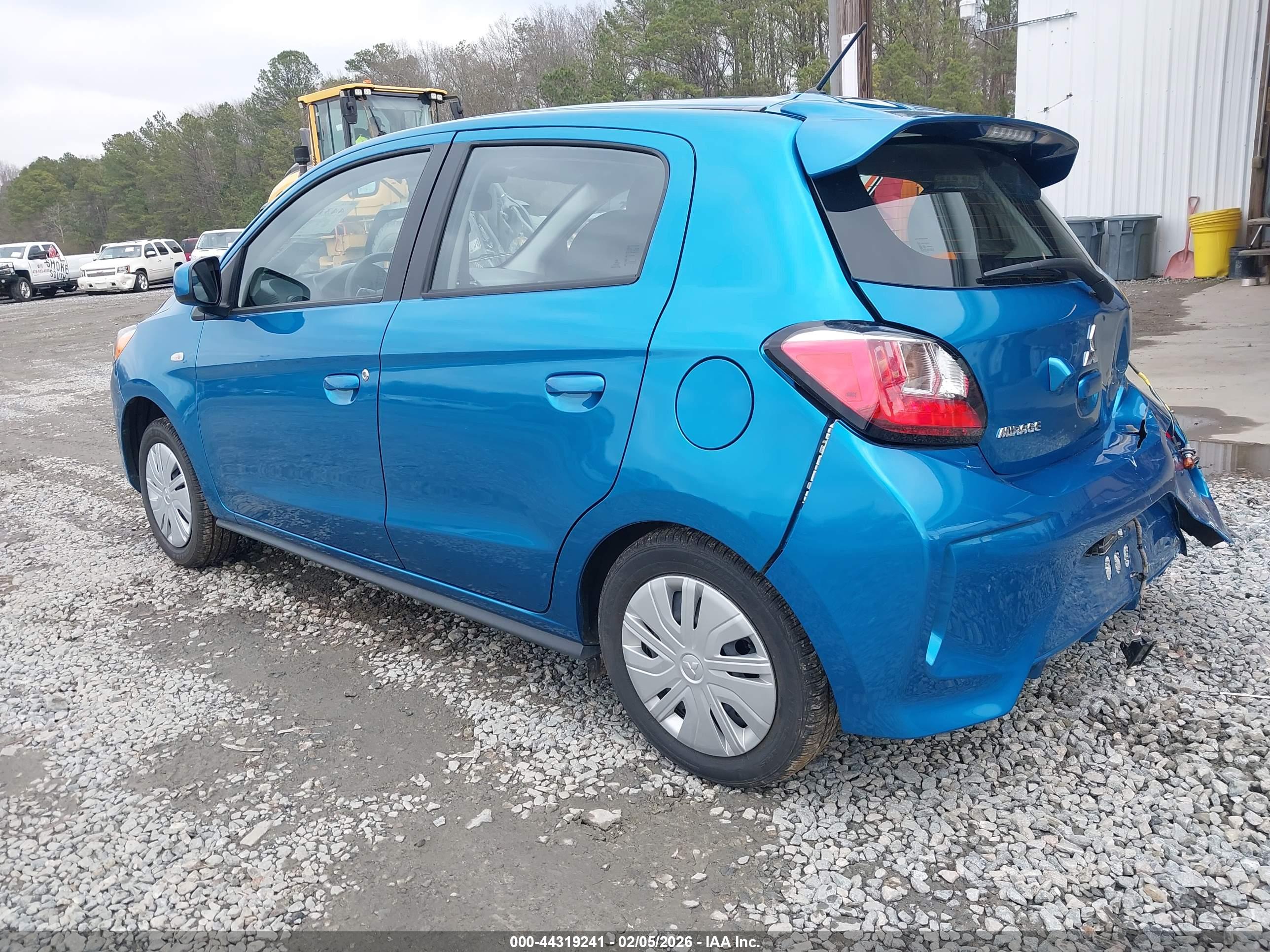 MITSUBISHI MIRAGE image 3