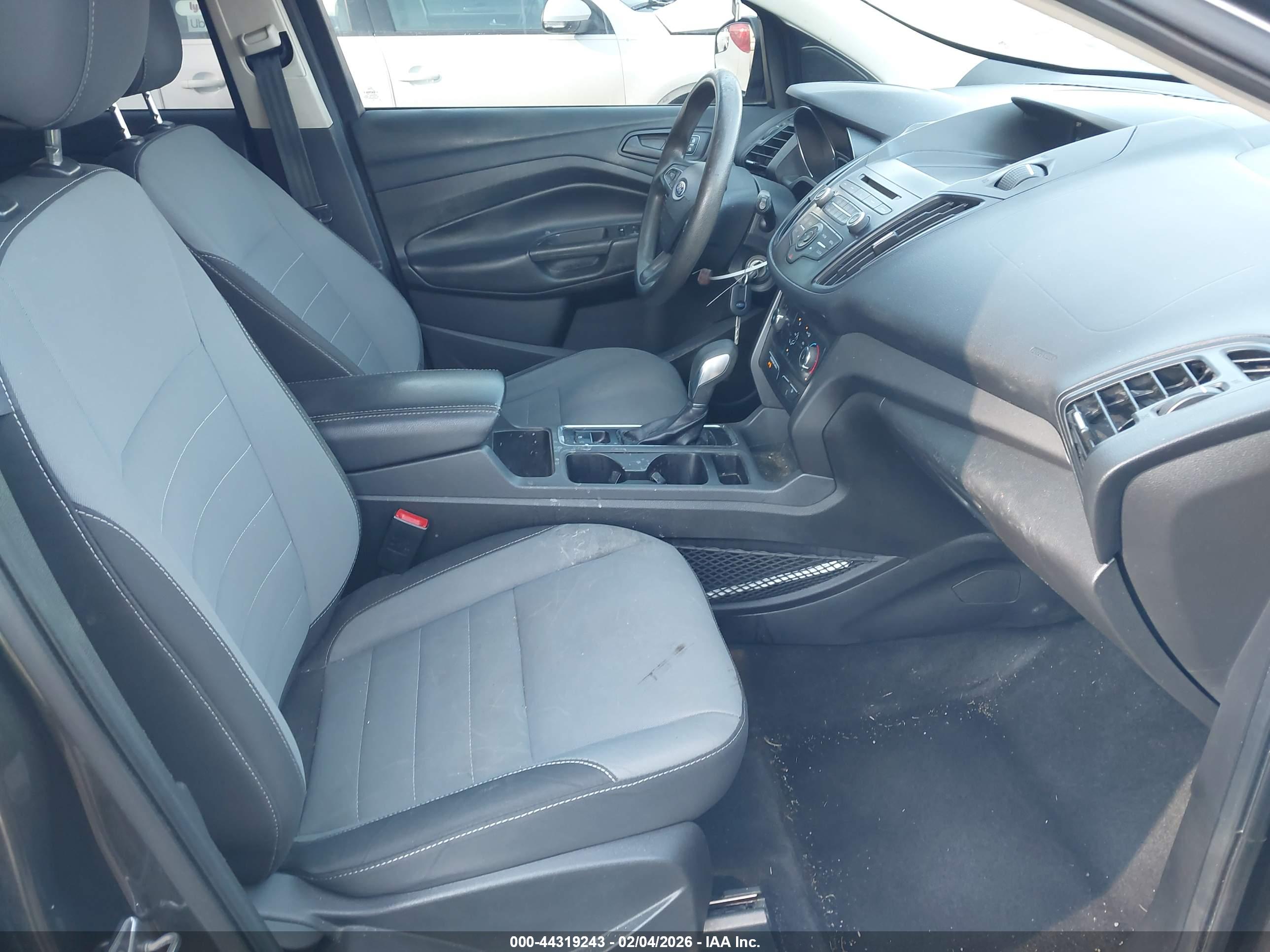 FORD ESCAPE image 5