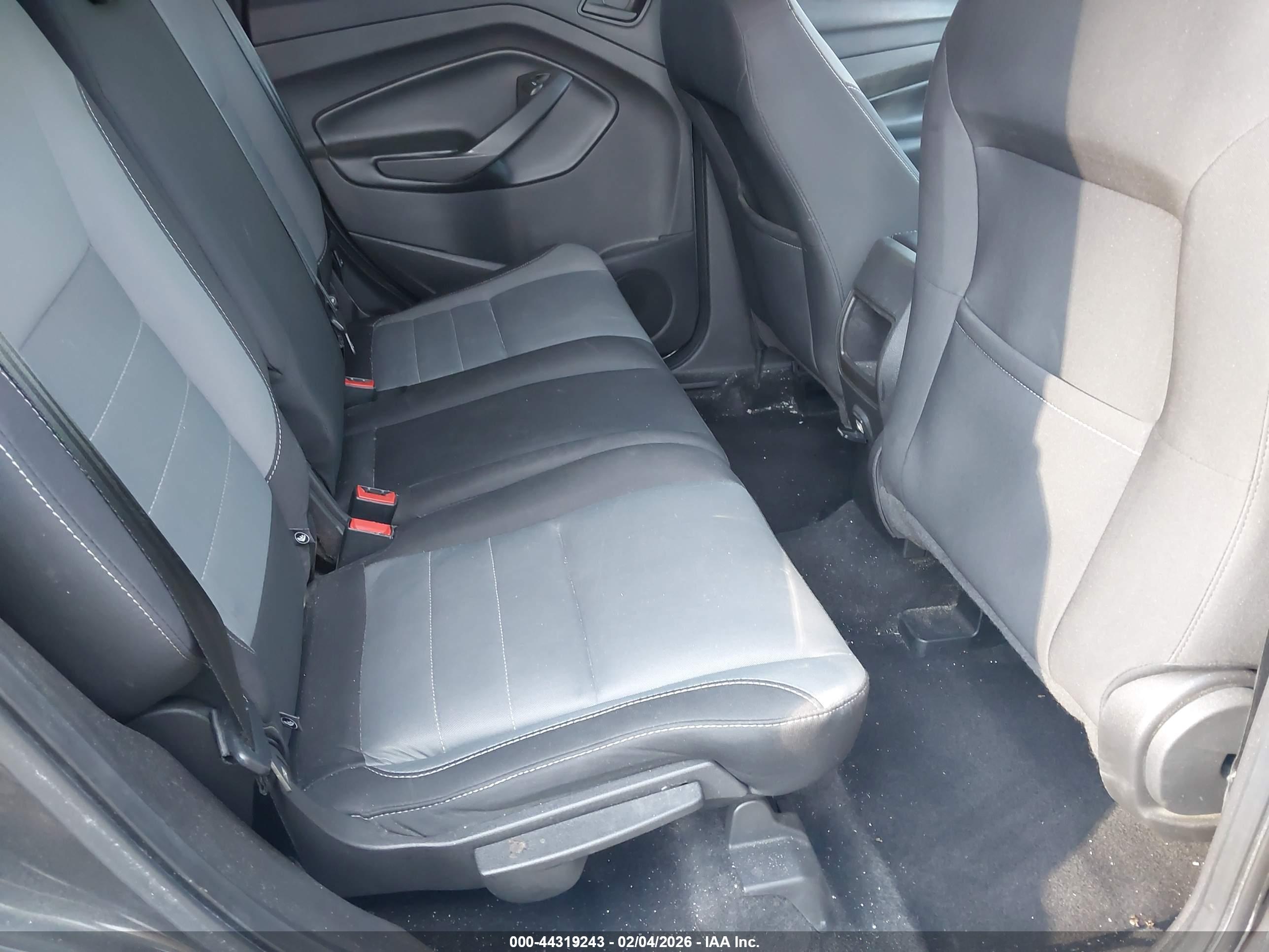 FORD ESCAPE image 8