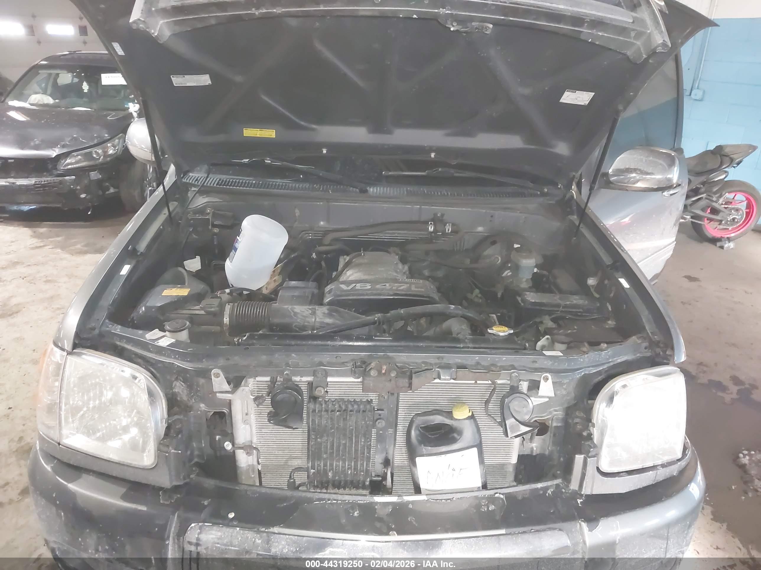 TOYOTA TUNDRA image 10