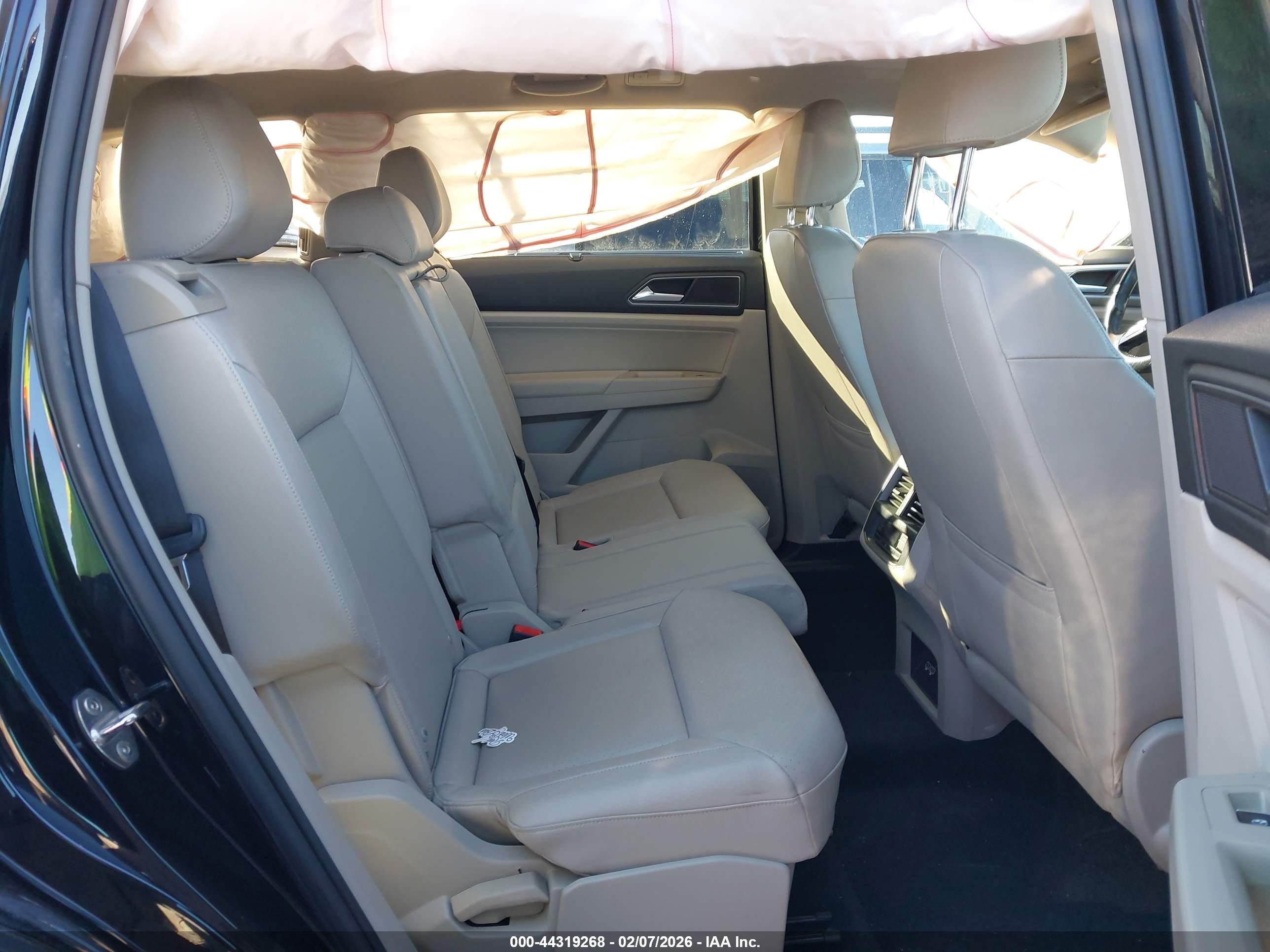 VOLKSWAGEN ATLAS image 8