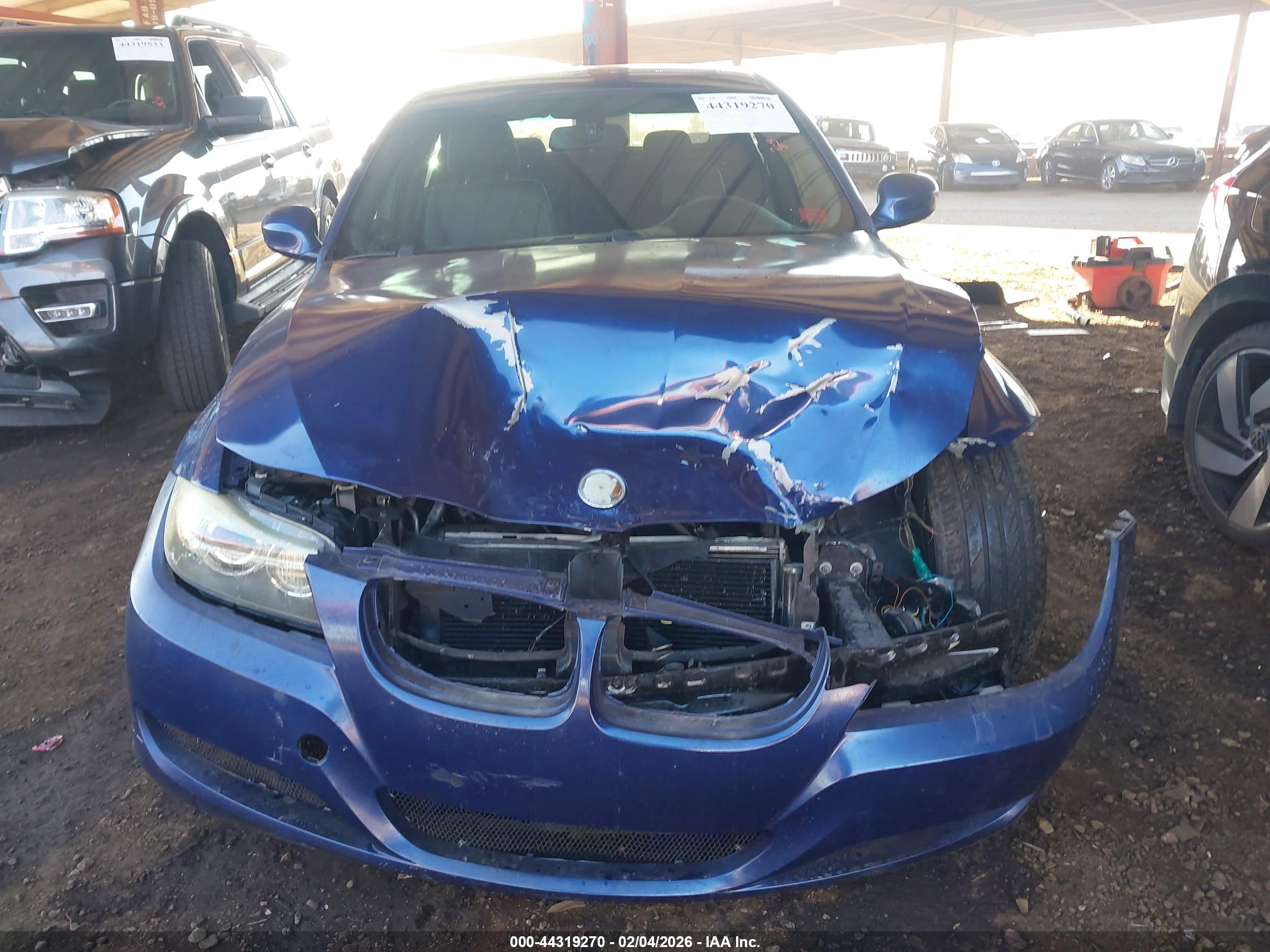 BMW 328I image 6