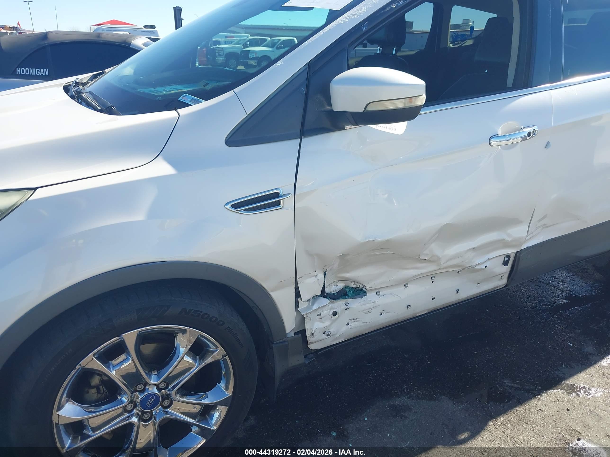 FORD ESCAPE image 6