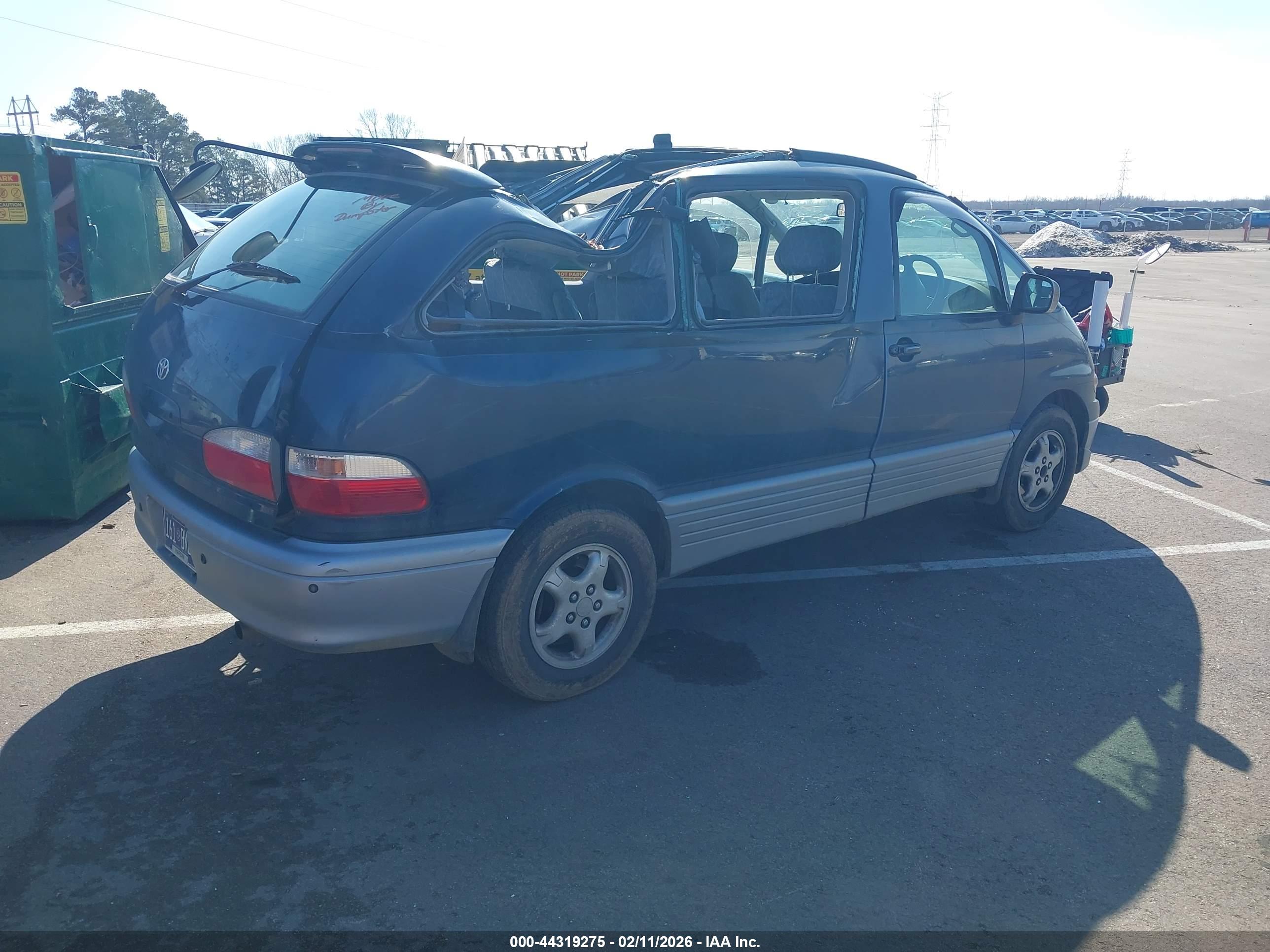 TOYOTA ESTIMA image 4